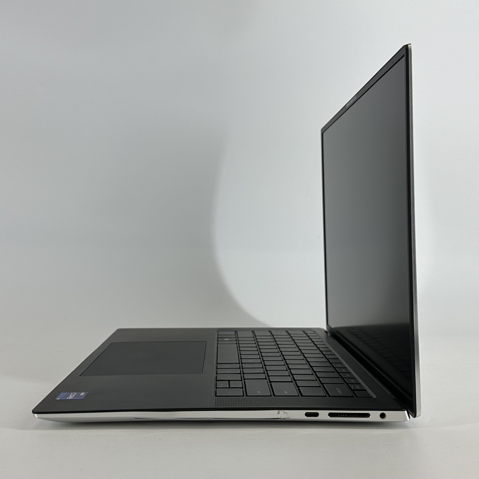 Dell XPS 15 9520 Silver FHD+ 2.5 GHz i9-12900HK 32GB 512GB SSD RTX 3050 Ti