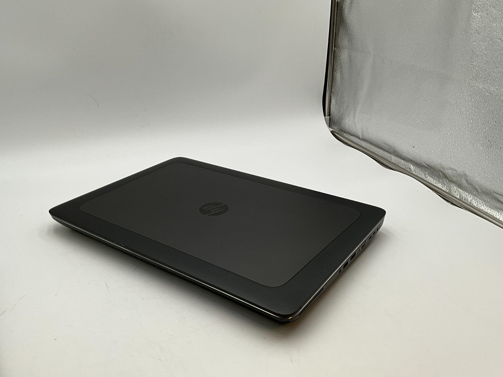 HP Zbook 17 G4 4UX98US i7-7820HQ 64GB 2X1TB P5000 LAPTOP Win11 CND8246ND3