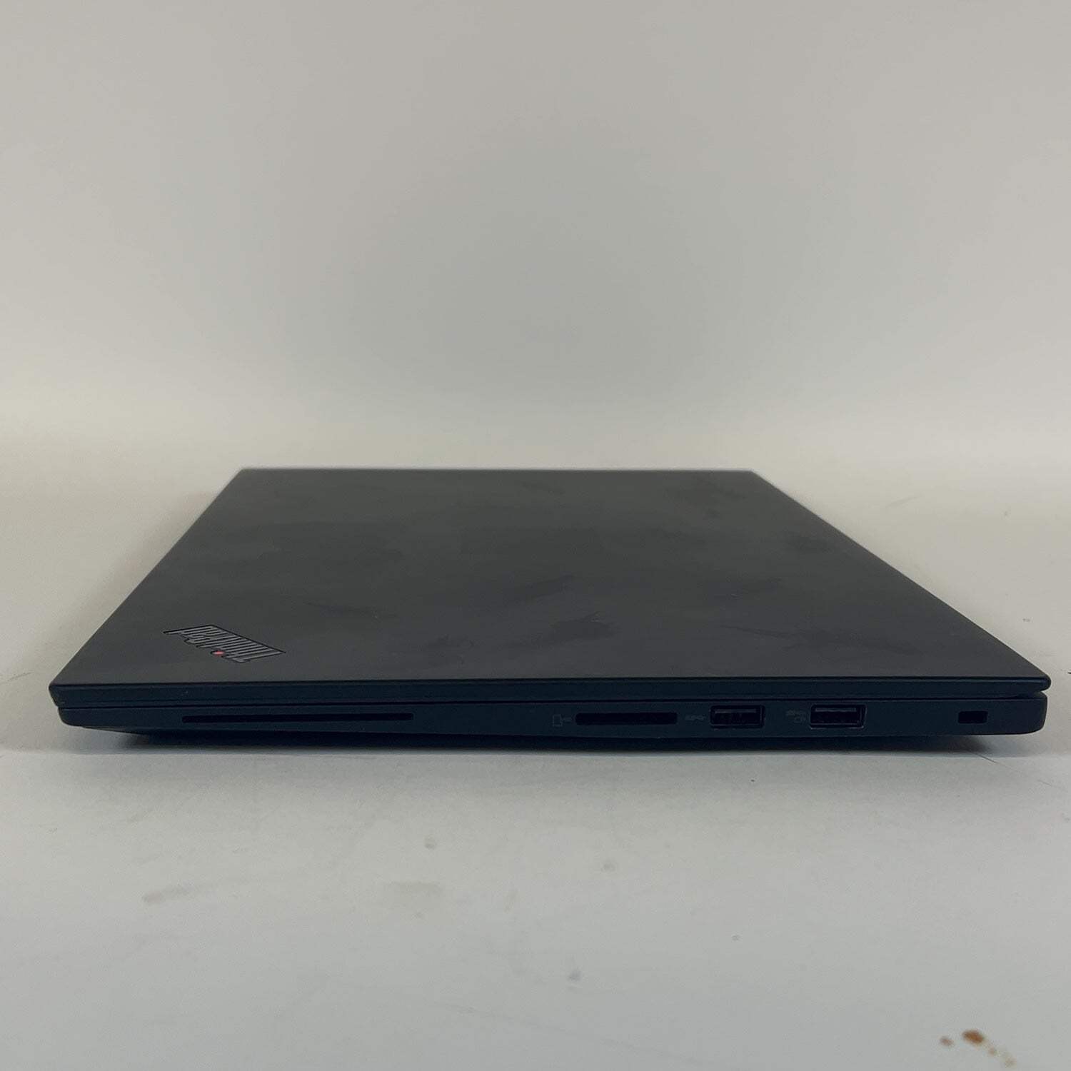 Lenovo ThinkPad P1 Gen 1 15.6″ Xeon E-2176M 2.7GHz 32GB RAM 1TB SSD Quadro P2000