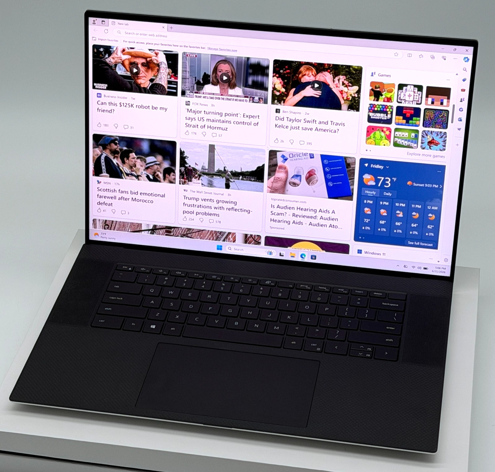 *FAST* Dell XPS 17 – CORE i9 – 64GB RAM – 2TB – NVIDIA RTX 3060 – 4K UHD