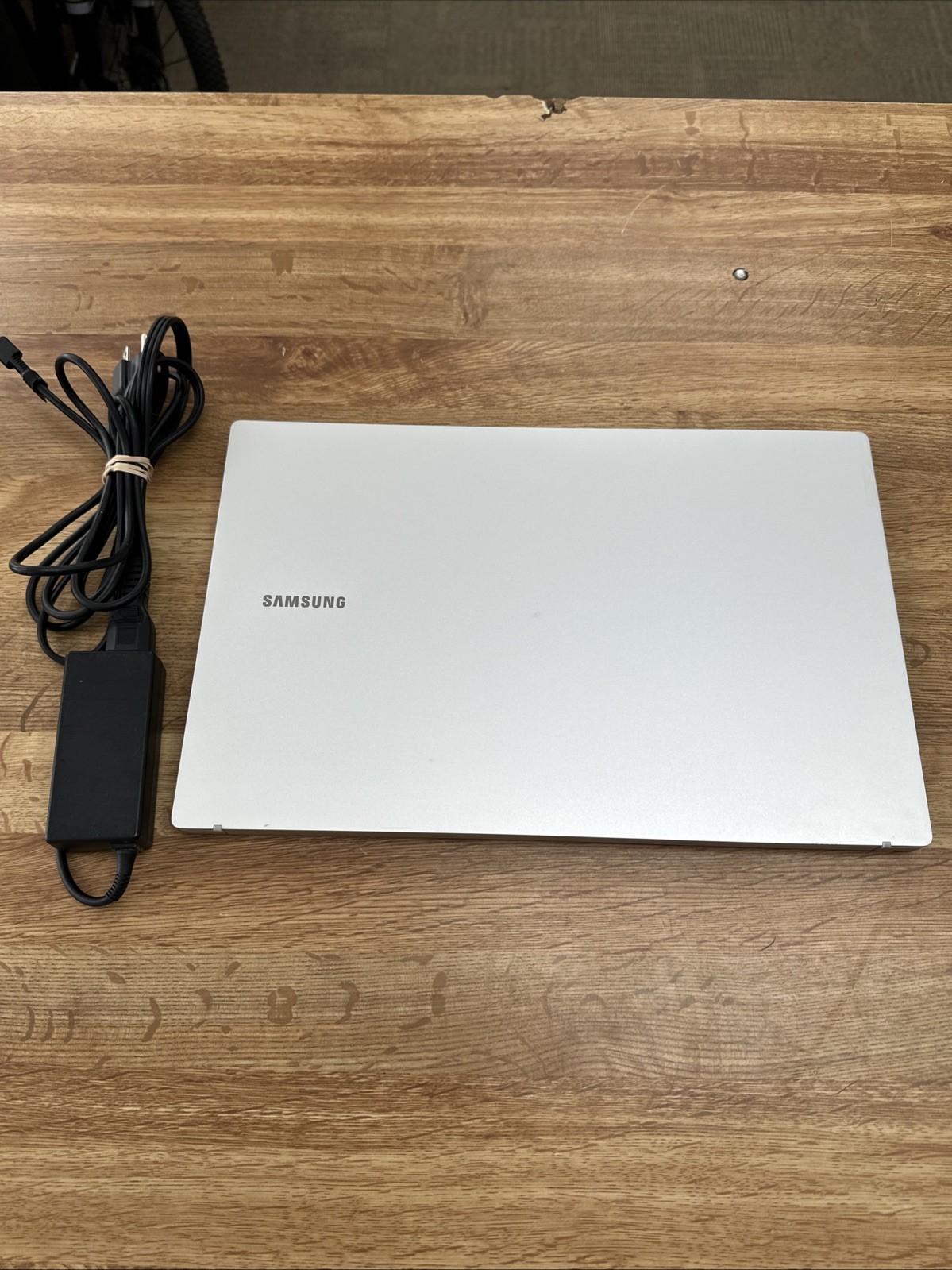 Samsung Galaxy Book 15.6″ FHD Laptop Intel Core 7, 16GB, 512GB SSD, Win11