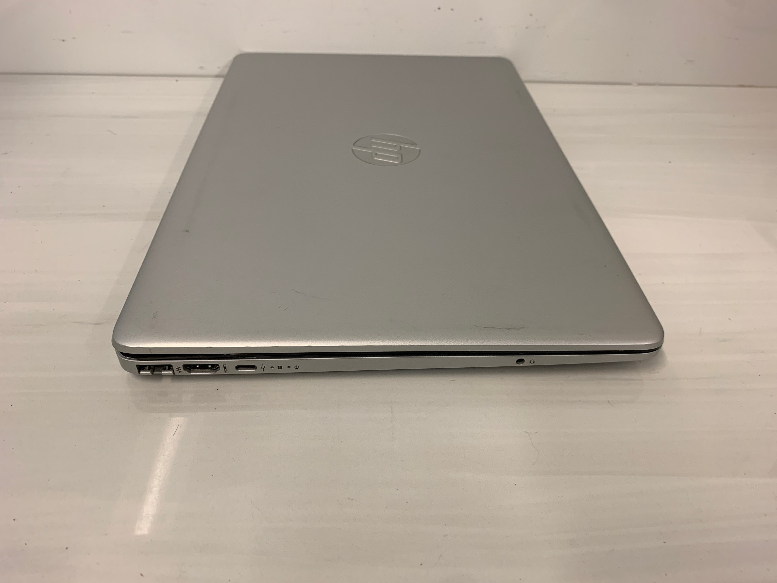 HP 15-dw0037wm 15.6″ Laptop Intel Core i3-8145U 2.10GHz 8GB RAM 256GB SSD Win11
