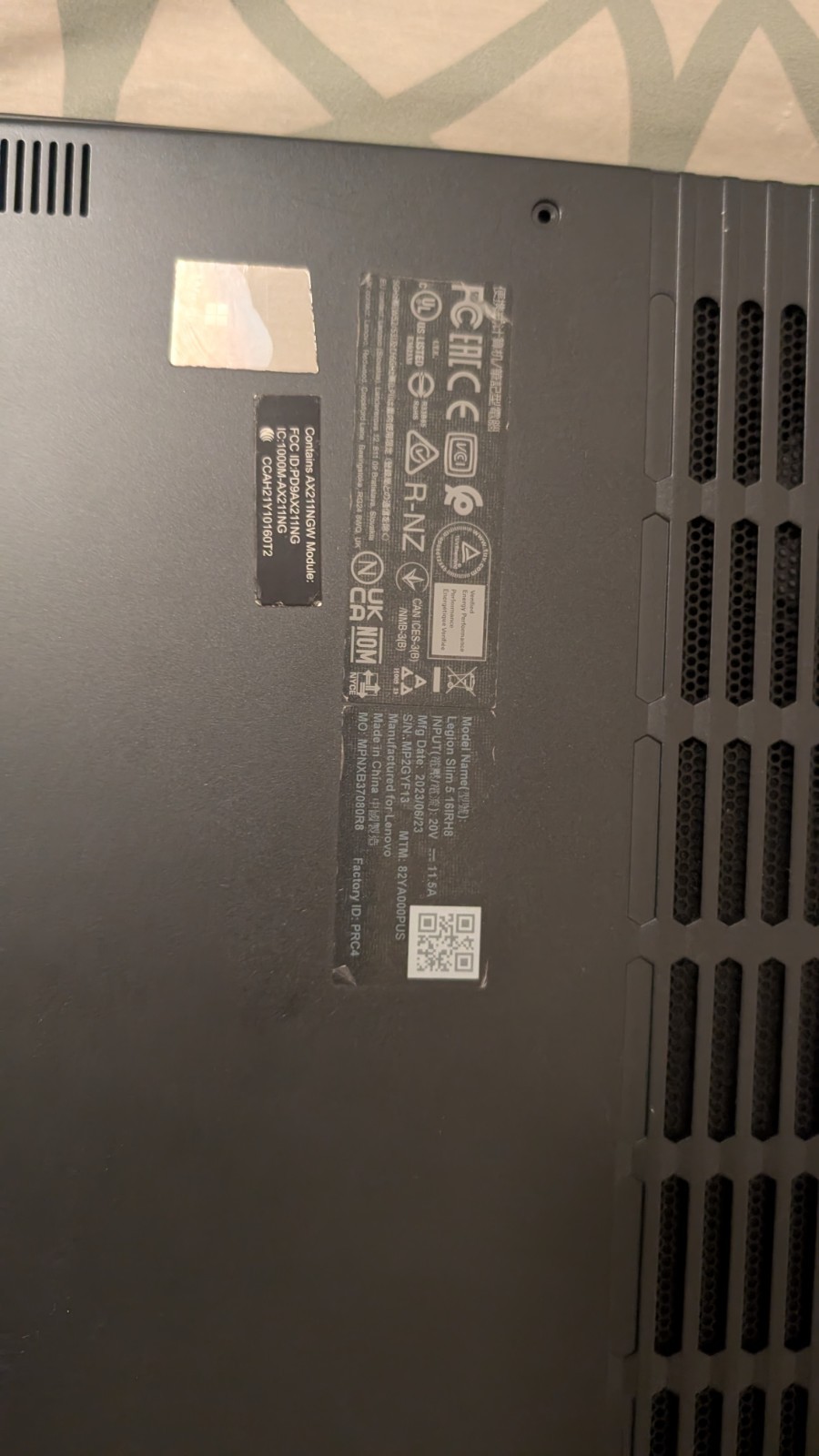 Lenovo Legion Slim 5i 16IRH8 i7-13700H RTX 4060 For Parts /Repair inc 2batteries