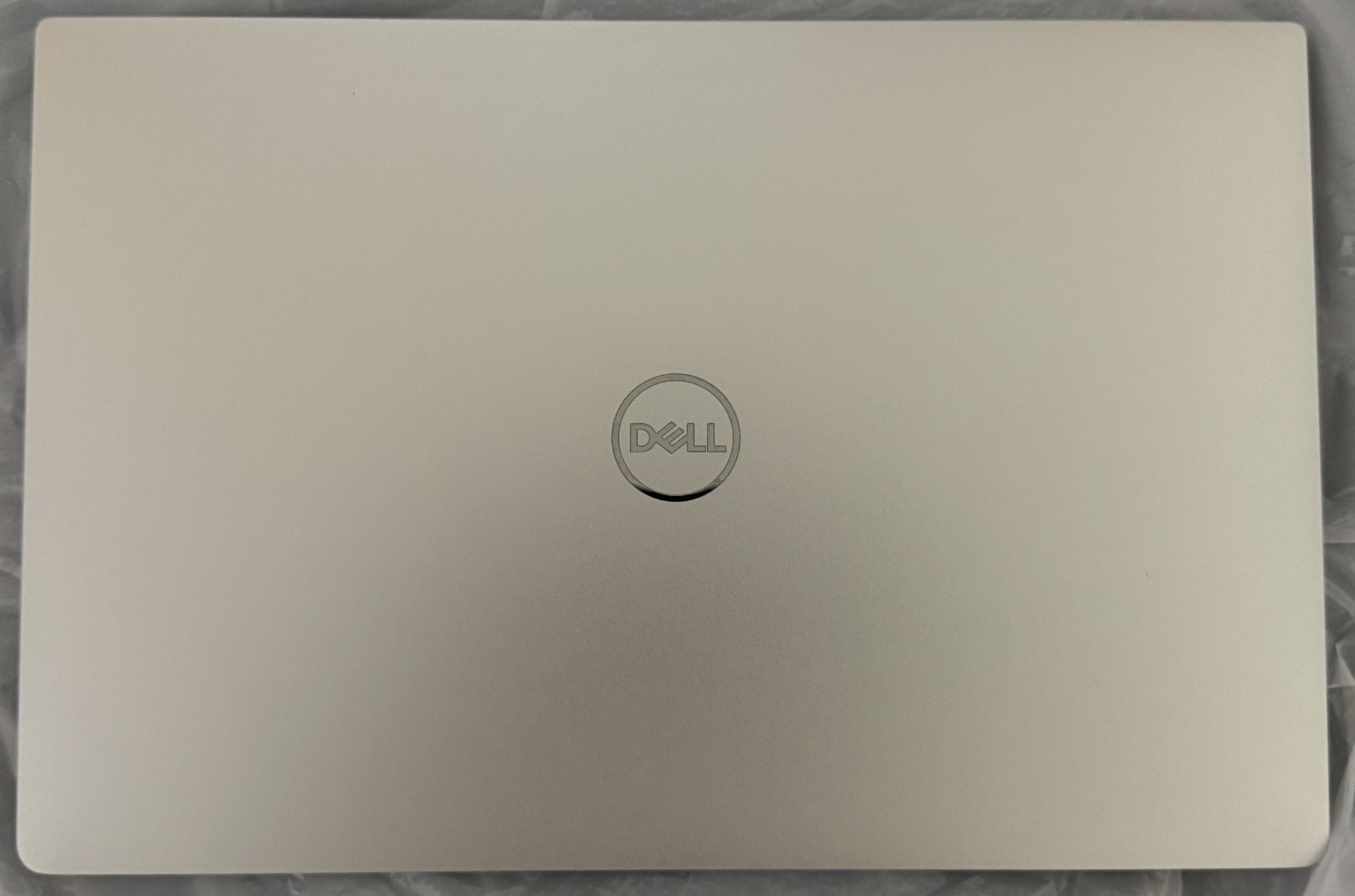 Dell XPS 13 7390 Silver FHD i5-10210U 1.60GHz 8GB RAM 1TB SSD Excellent