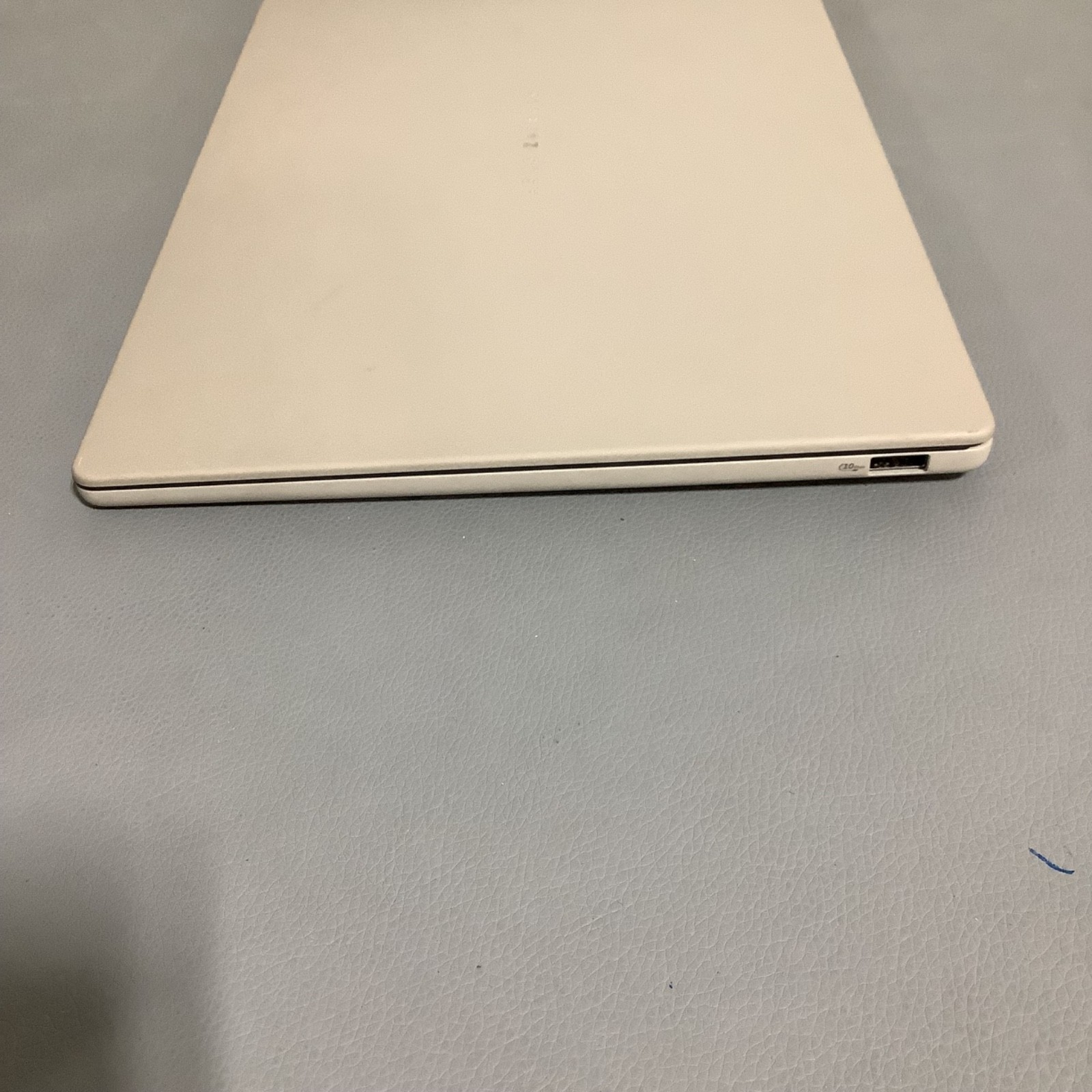 ASUS Zenbook A14 (UX3407Q) 14″ FHD+ OLED Snapdragon X Plus 16GB RAM 512GB SSD