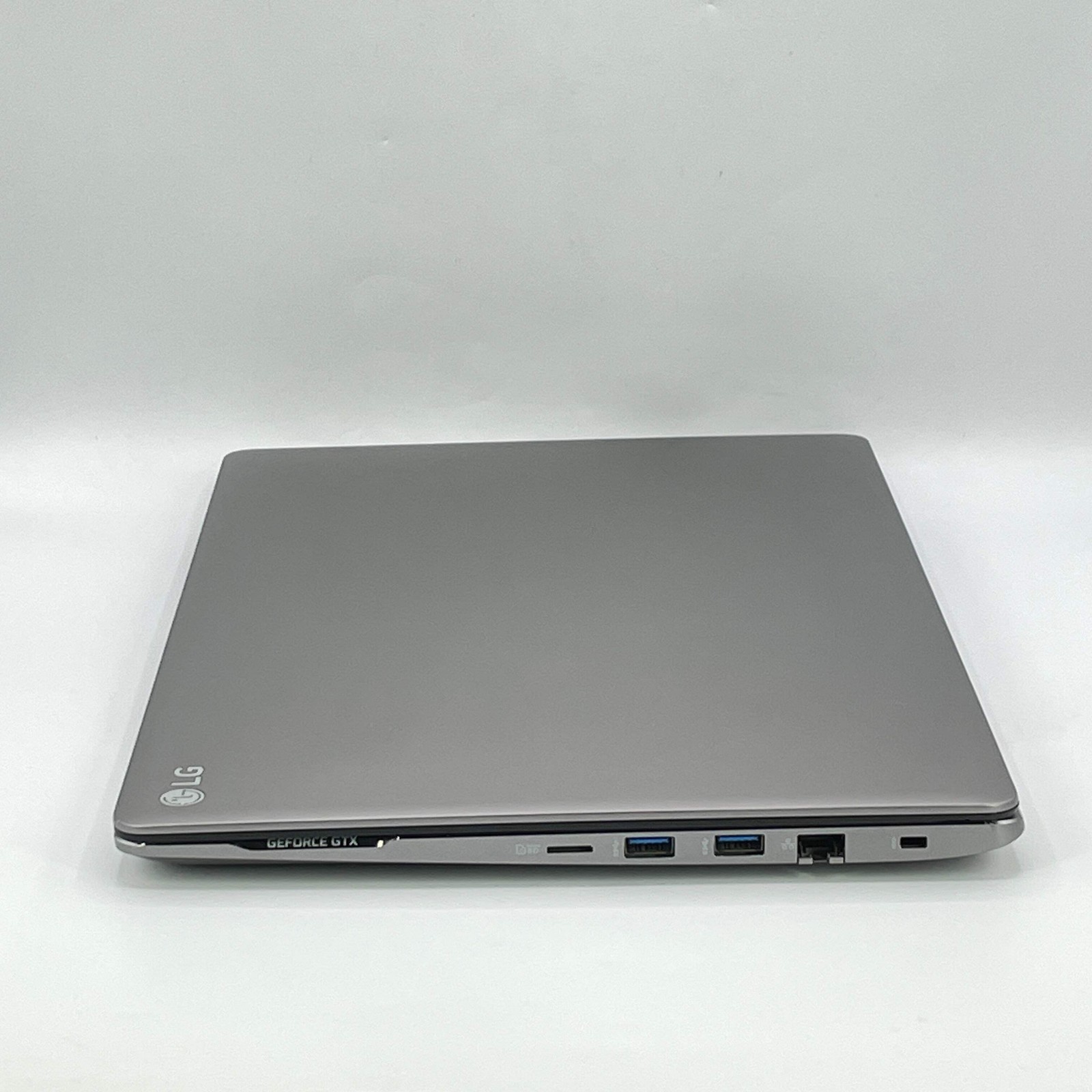 LG UltraPC 15 15U70P 15.6″ i7-1165G7 2.8GHz 16GB RAM 512GB SSD GeForce GTX 1650