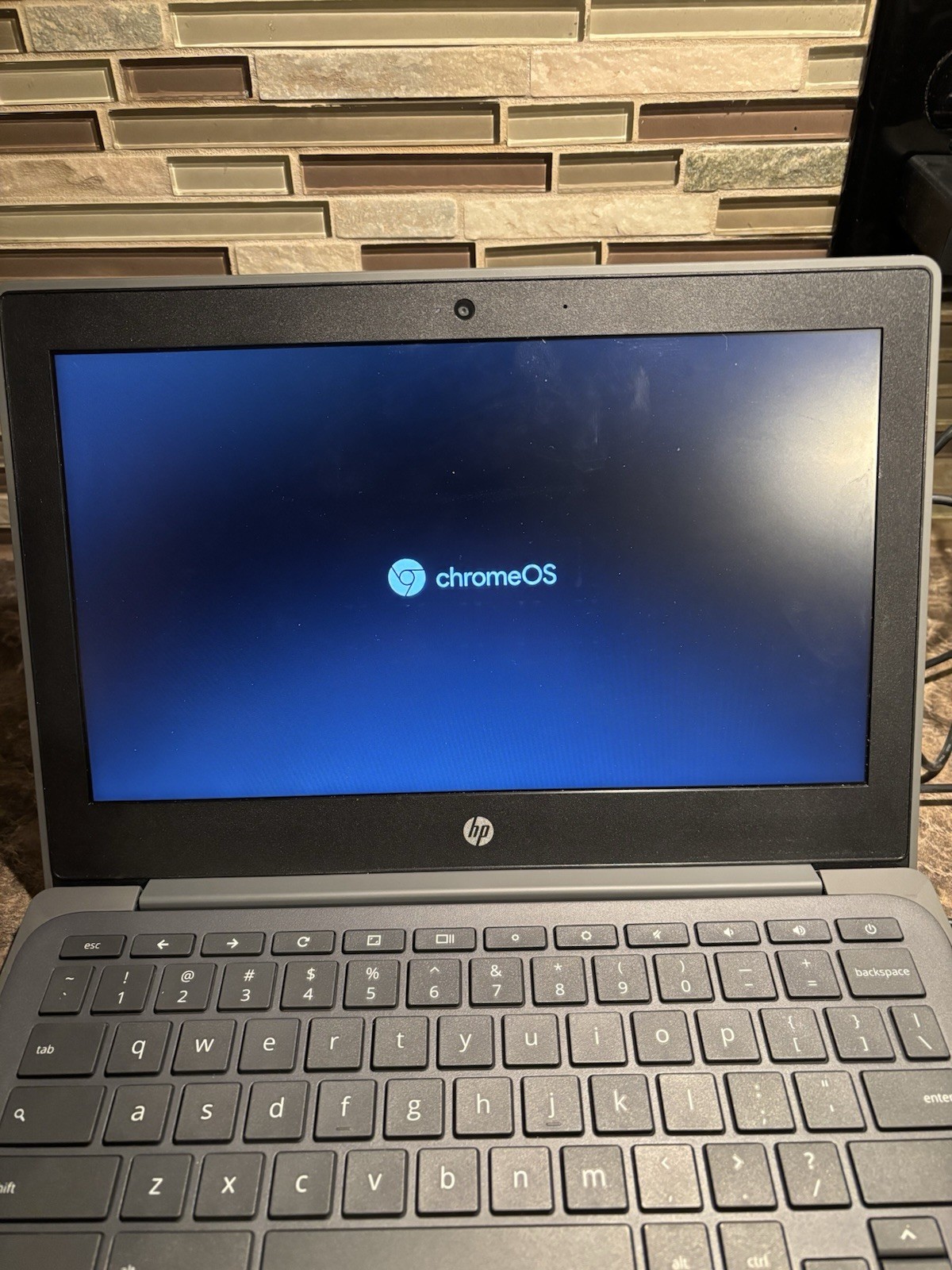HP Chromebook 11 G8 EE Laptop Computer W/ Cloth Foam Case Turns On READ