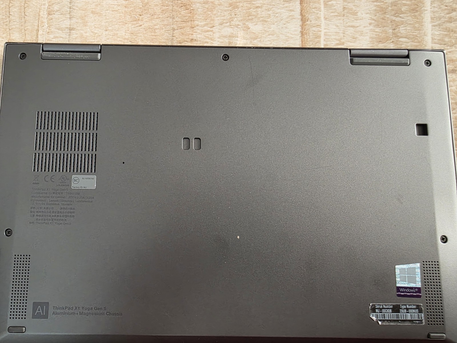 ThinkPad X1 Yoga Gen 5, 14″ UHD, i7-10610U,16GB 1TB PCIE SSD, Win10P Gray