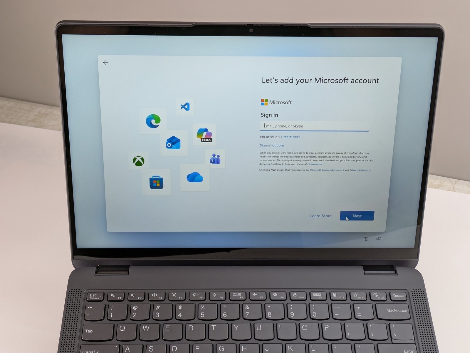 Lenovo IdeaPad Flex 5 14IAU7 14″ Touch i5-1235U 8GB RAM 512GB SSD WUXGA W11H