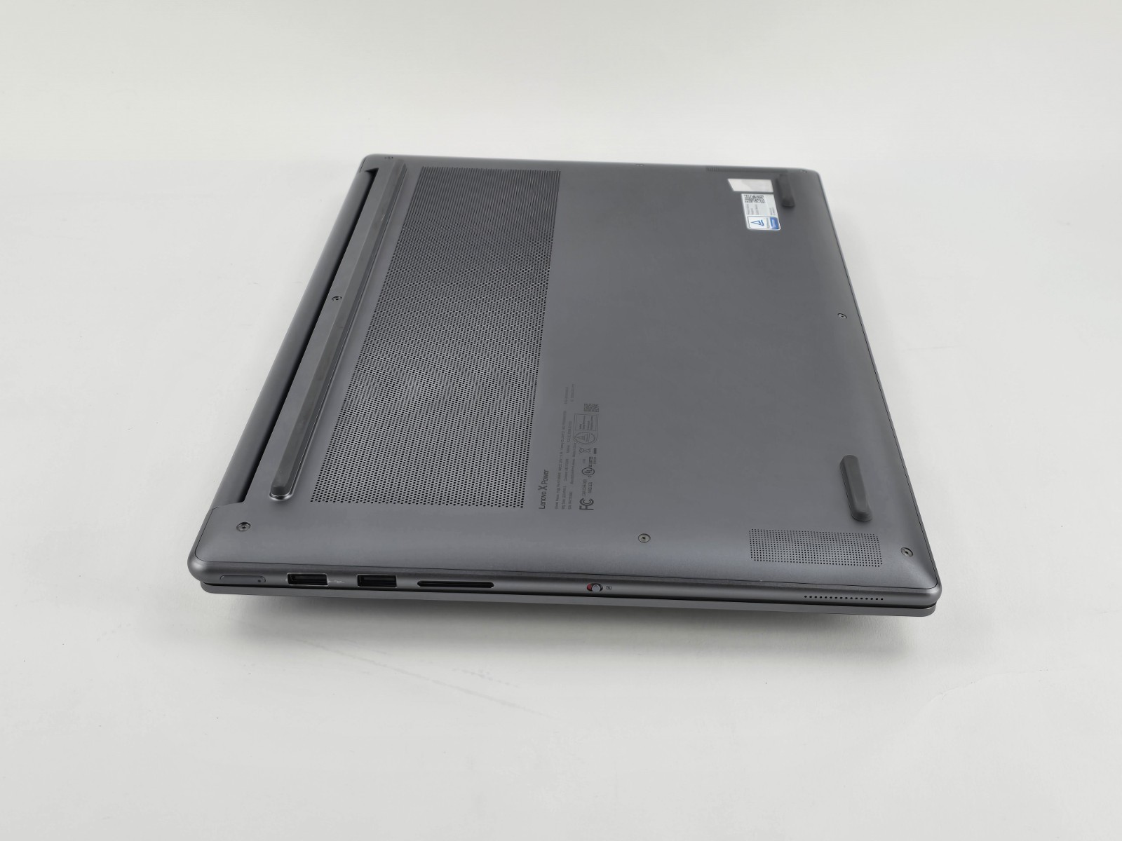 Lenovo Yoga Pro 9i 16″ 3.2K Ultra 9 185H 32GB 1TB SSD RTX 4050 – Used – READ
