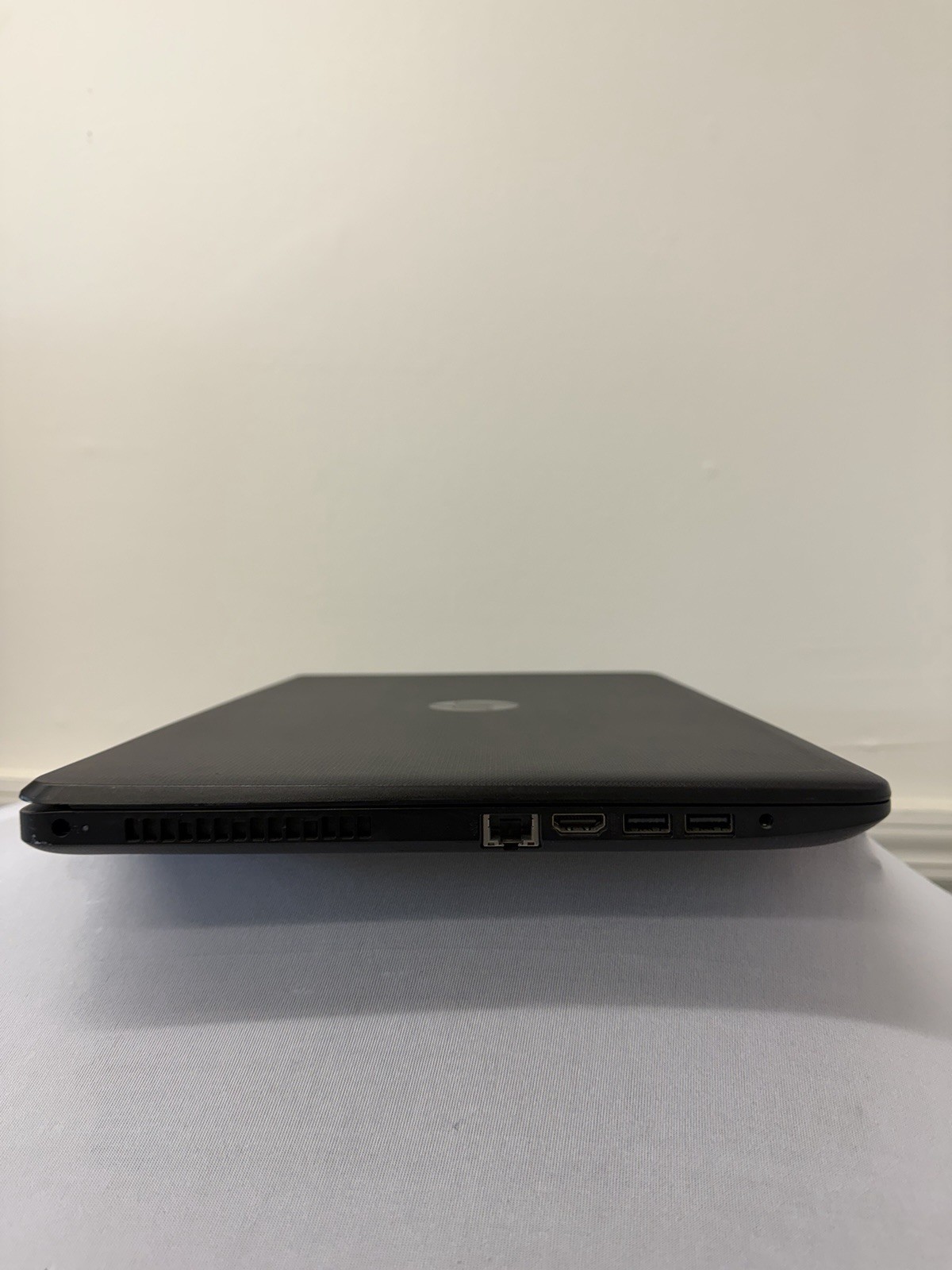 HP Laptop 15-65289wm – Good Screen – Intel Pentium Silver N5000 – Read Des