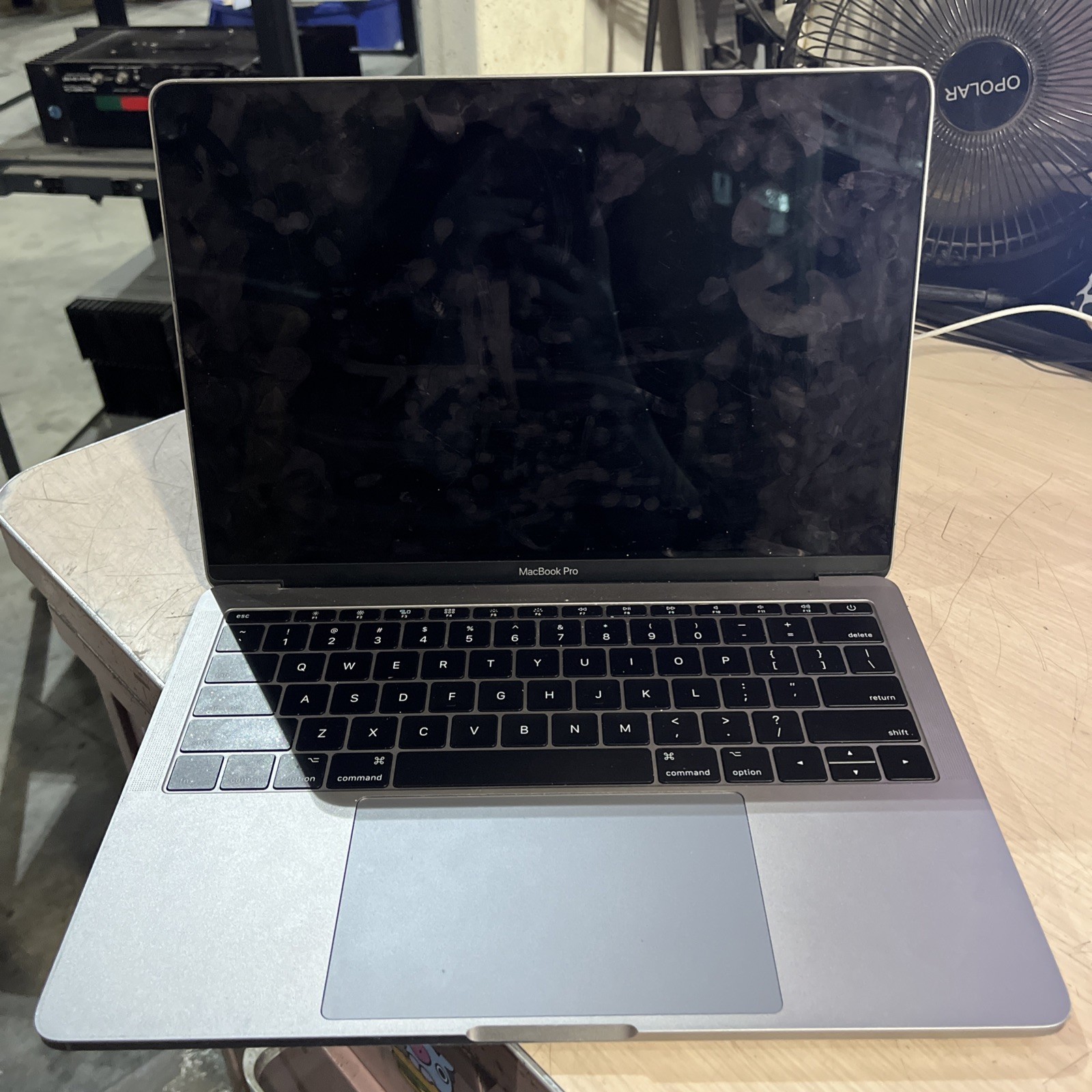 APPLE MACBOOK PRO 13″ MID-2017 CORE I5-7360U 8GB RAM NO HD *