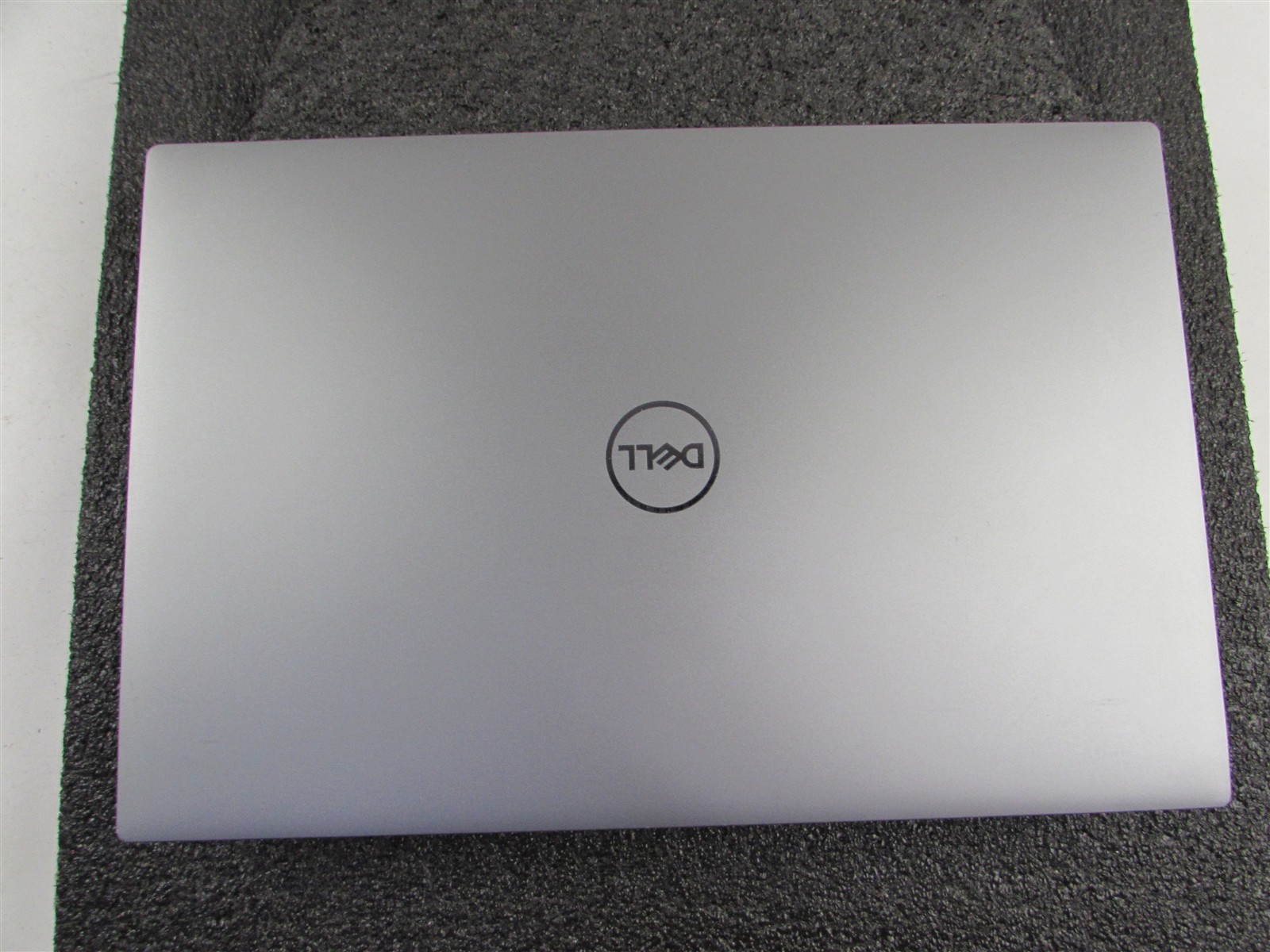 DELL PRECISION 5550 1920X1200 FHD I7-10850H 512GB 32GB RAM T1000 WIN 11 NO BATT