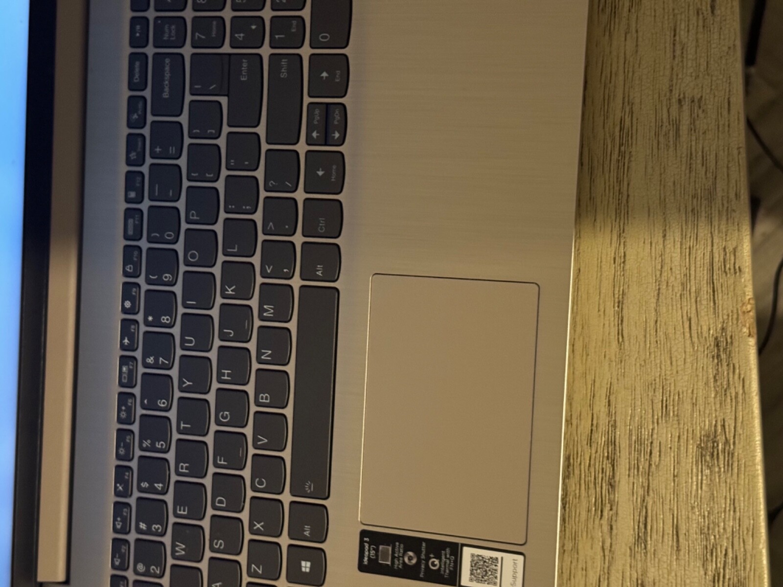 Lenovo IdeaPad Slim 3 15.6 in SSD 240 5500U