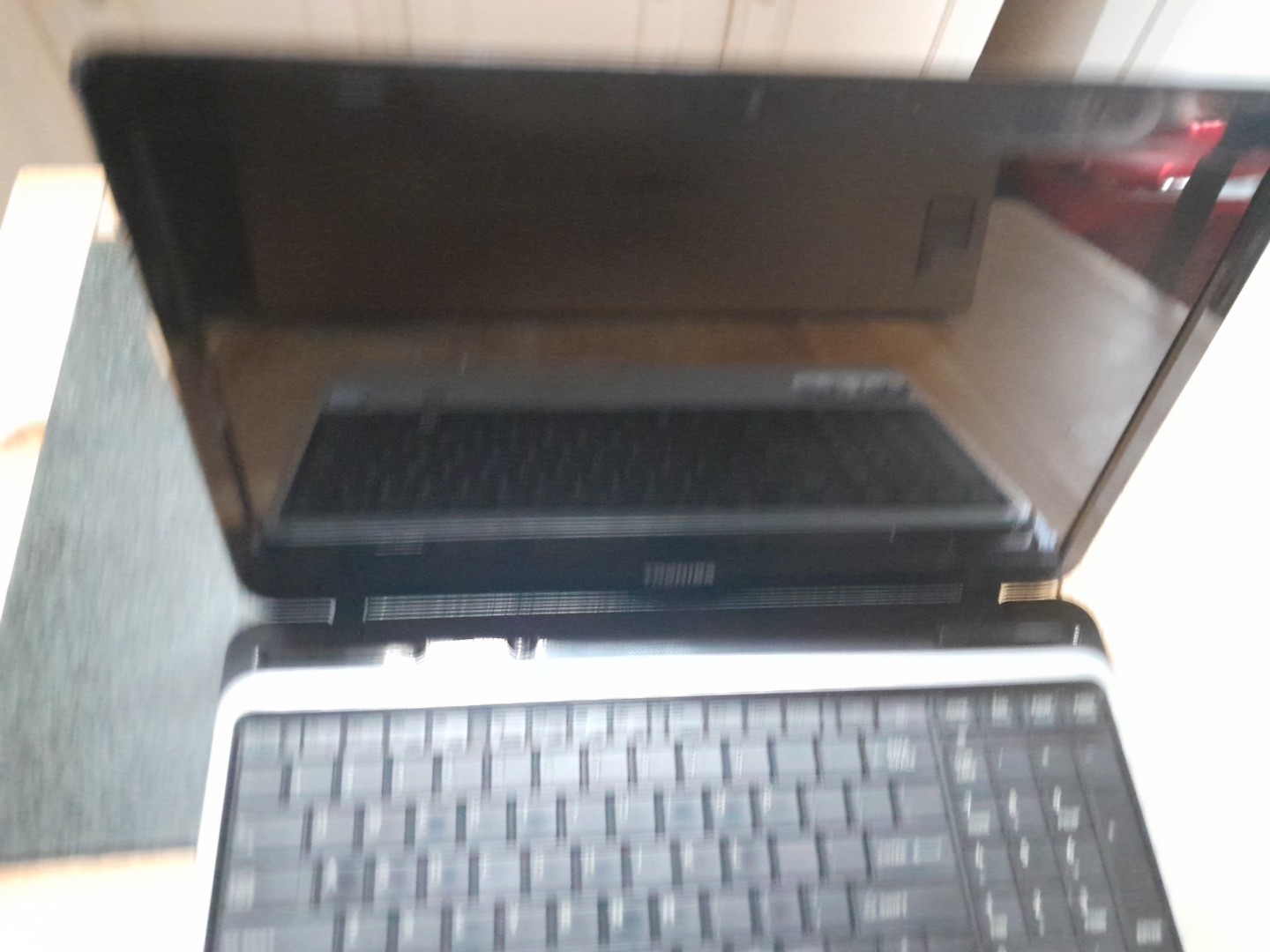 Lot of 2/ Toshiba Satellite M115-S1061 15.6″ and L755-S5355 Laptops – PARTS ONLY