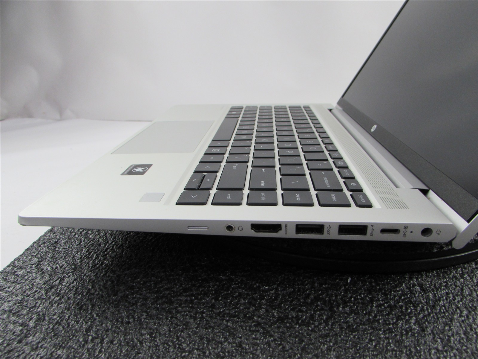 HP PROBOOK 445 (G9) FHD AMD RYZEN 5 5625U 512GB SSD 16GB RAM AMD GPU NO O.S