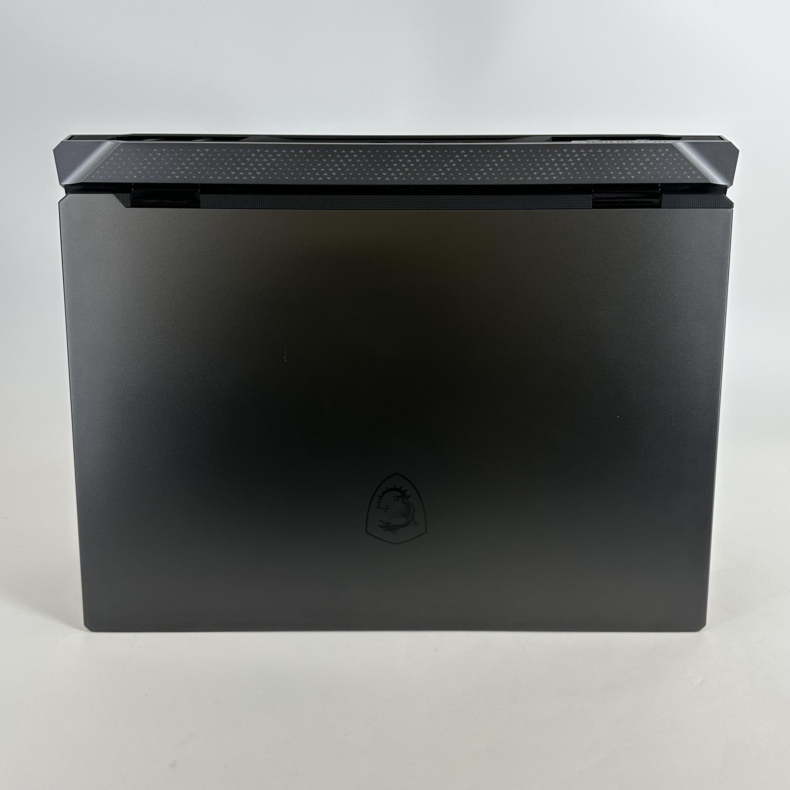 MSI Vector A18 HX 18 QHD+ 240Hz 2.5 GHz Ryzen 9 9955HX 32GB 1TB SSD RTX 5080