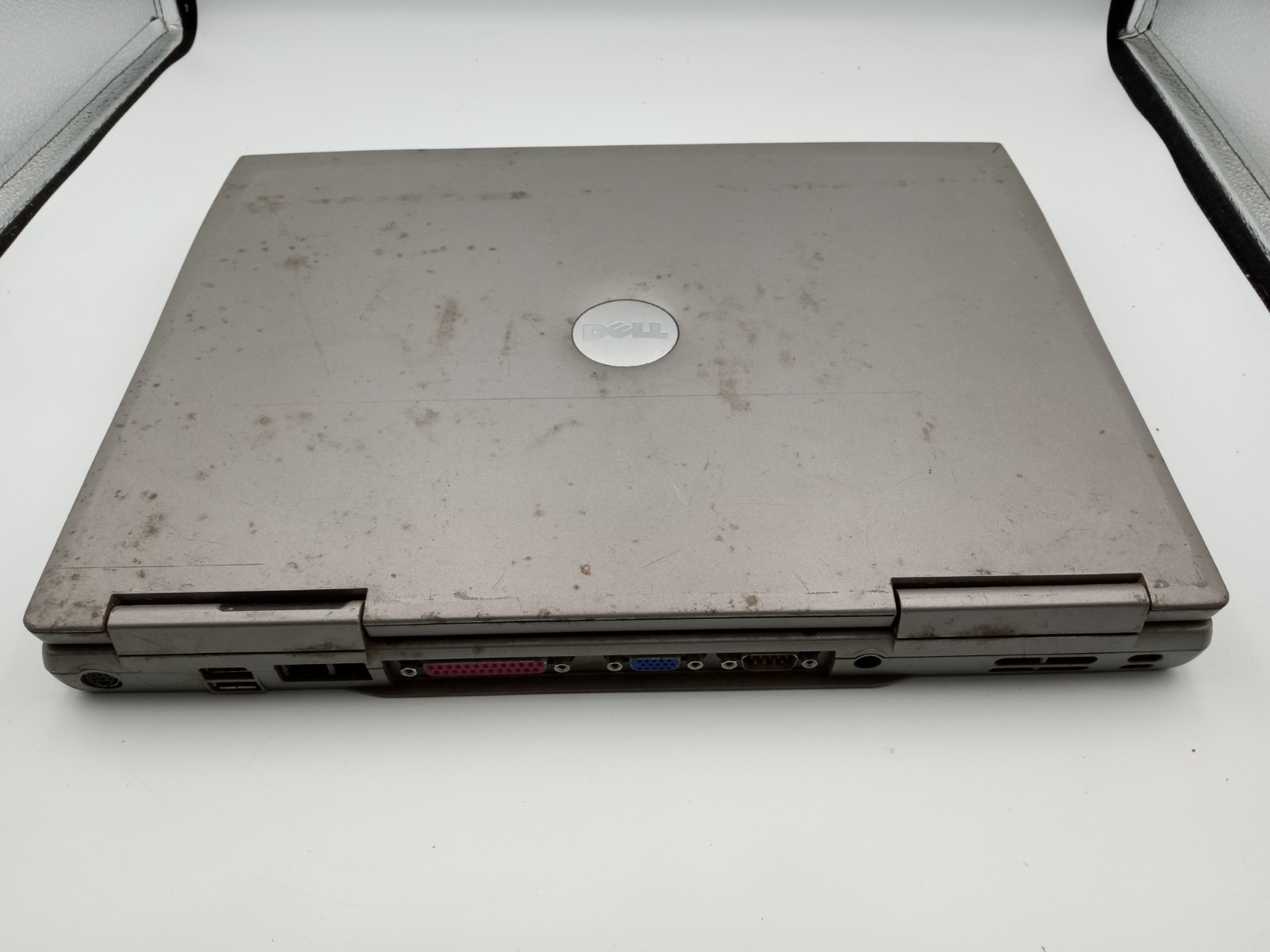 Dell Latitude D800 Pentium M 768MB RAM 60GB HDD Windows XP – READ -RR