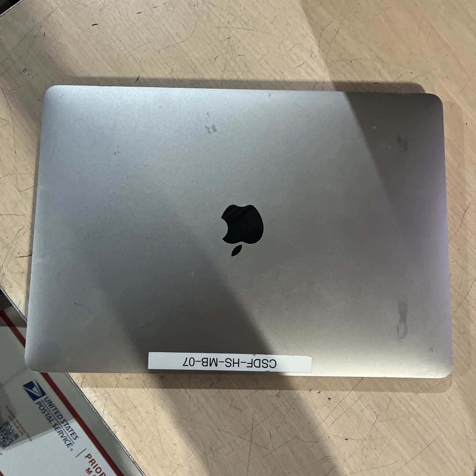 APPLE MACBOOK PRO 13″ MID-2017 CORE I5-7360U 2.3GHZ 8GB RAM NO HD ,,