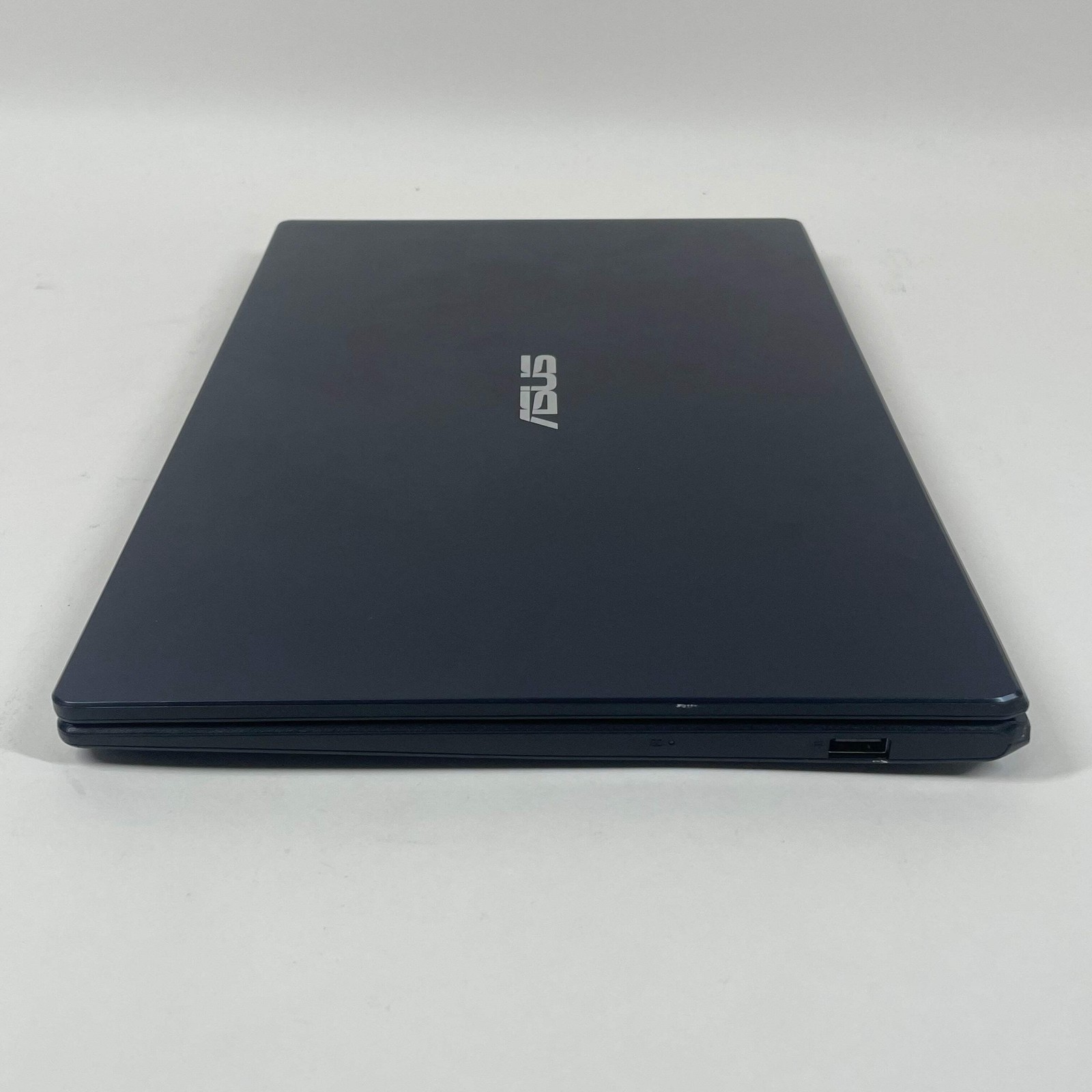 Asus Vivobook Go 14 E410KA-PM464 14″ Intel Silver N6000 1.1GHz 4GB RAM 64GB SSD