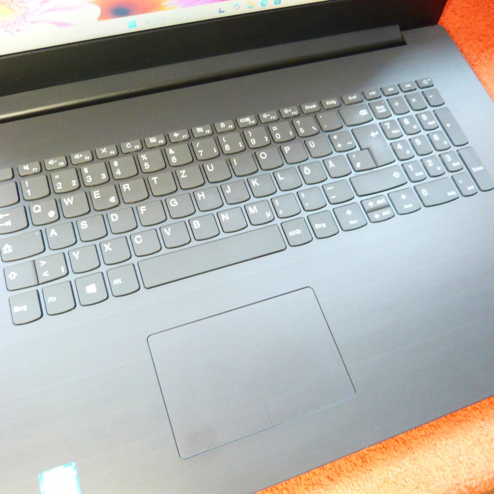 Lenovo 320 17″ HDP DOLBY ULTRABOOK l SSD Windows 11 l 8GEN CORE i5 USBC HDMI