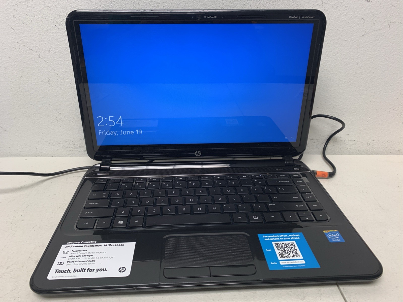 HP Pavilion Touchsmart TS Sleekbook: 14 Celeron 877 1.40ghz 4gb Ram 500HDD WIN