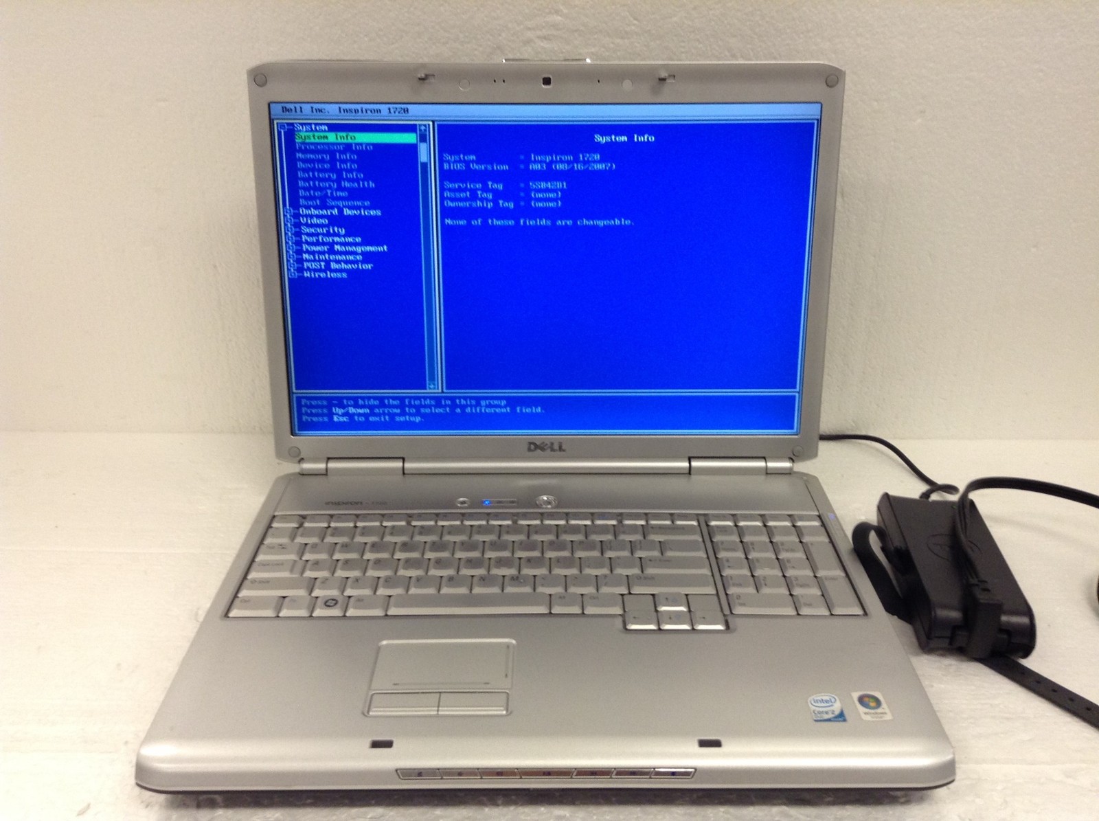 Dell Inspiron 1720 17″ Intel Core 2 Duo 2.0GHz Laptop w/2GB,DVD-RW, No HD, WORKS