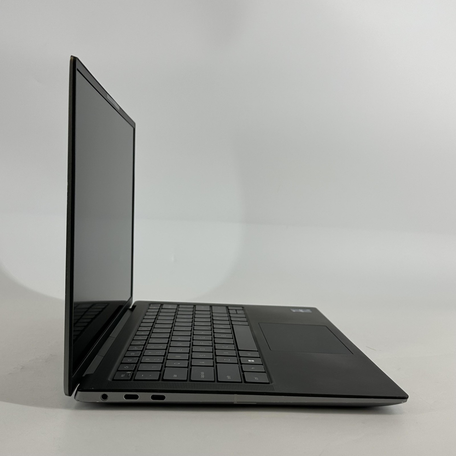 Dell Precision 5480 14 FHD 2.5 GHz i7-13800H 32GB 256GB SSD RTX A1000 Good