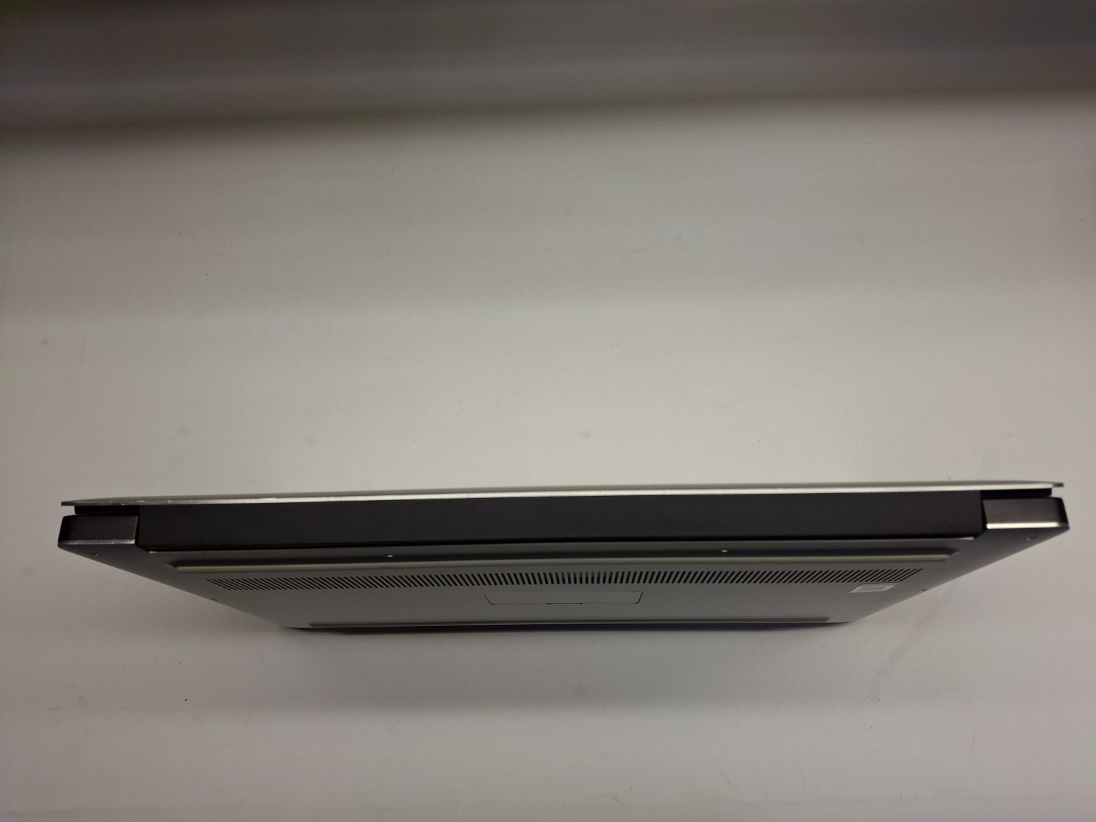 Dell Precision 5530 15.6″ UHD Touch i9-8950HK 32GB Ram 256 SSD P2000 W11P