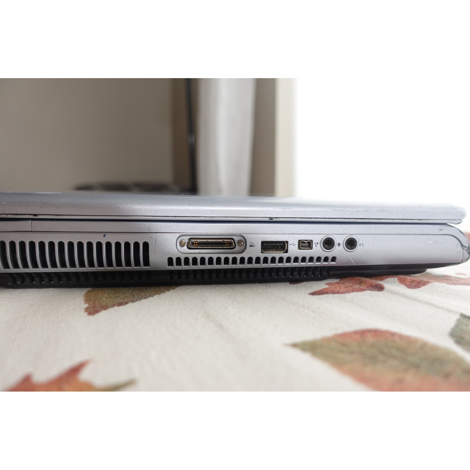 HP Pavilion ZD7000 17in Intel P4 3GHz 512mb 40GB Win XP Retro Gaming HP Charger