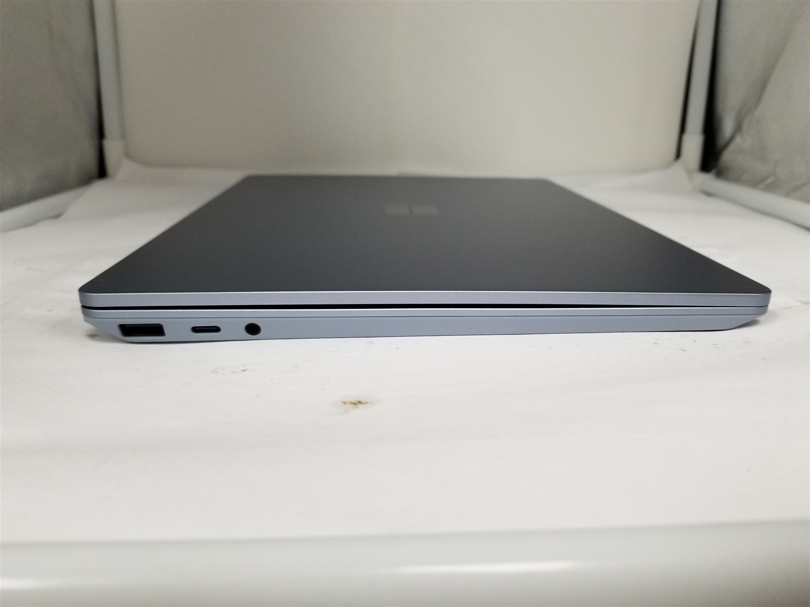 Microsoft Surface Laptop Go 2 Core i5 12.4″ 8GB/128GB Blue Fully Working VG6298
