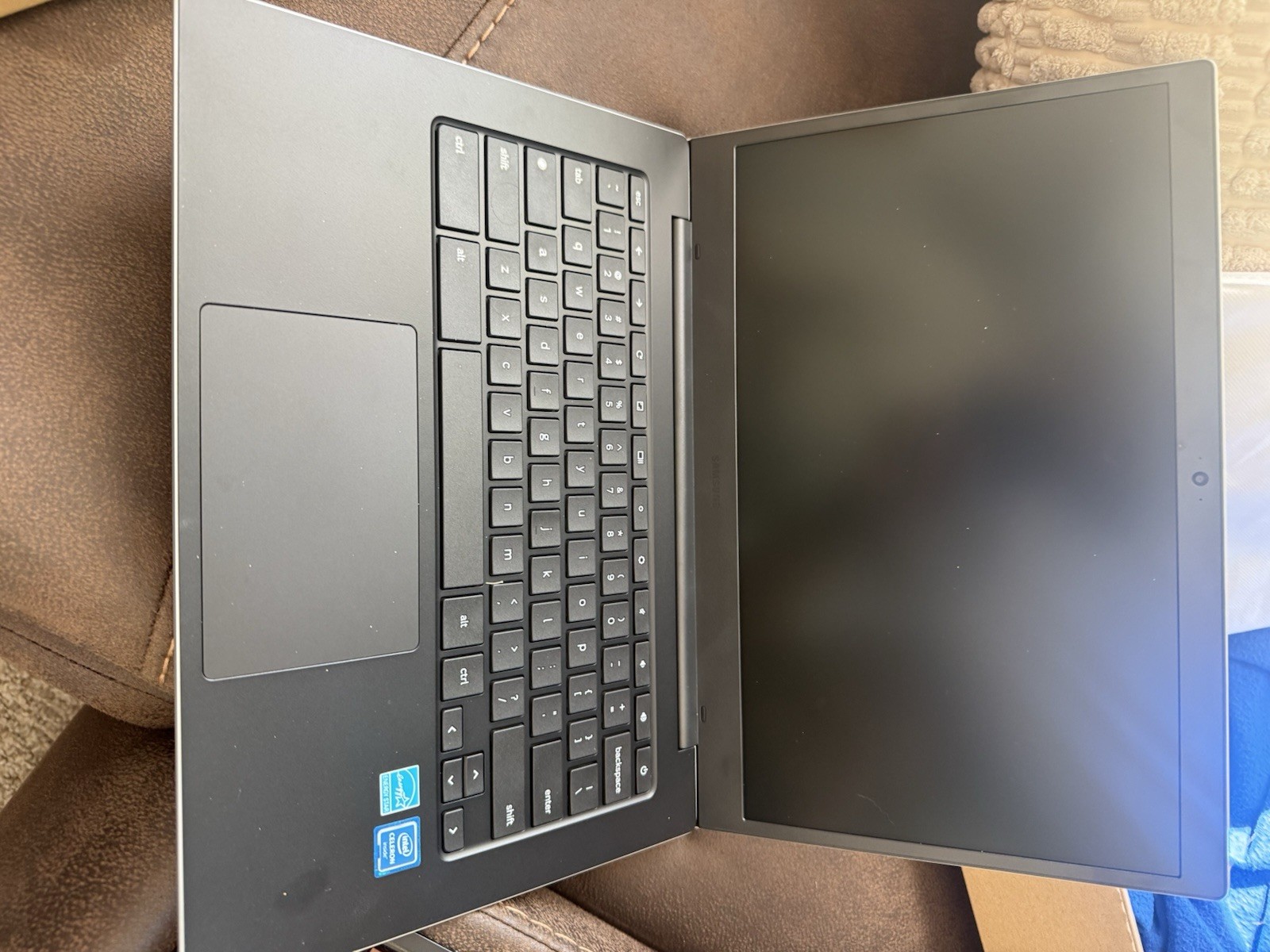 Samsung Galaxy Chromebook Go 14” Laptop Intel Celeron 4GB RAM 32GB eMMC NEW Open