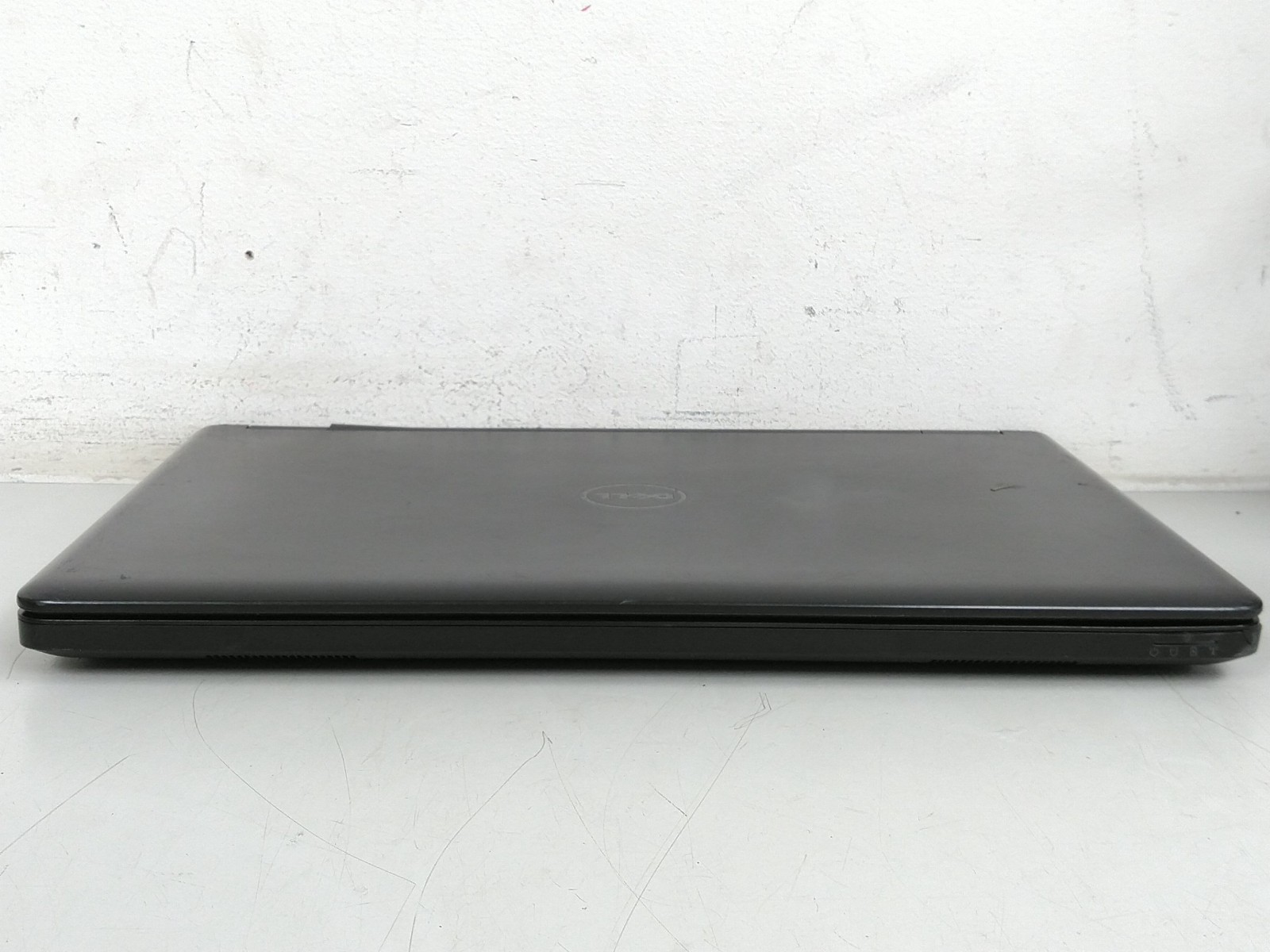 Dell latitude E5450 14” i3-5010U 2.1ghz 8gb ram 256gb ssd charger *READ 9HP7V32
