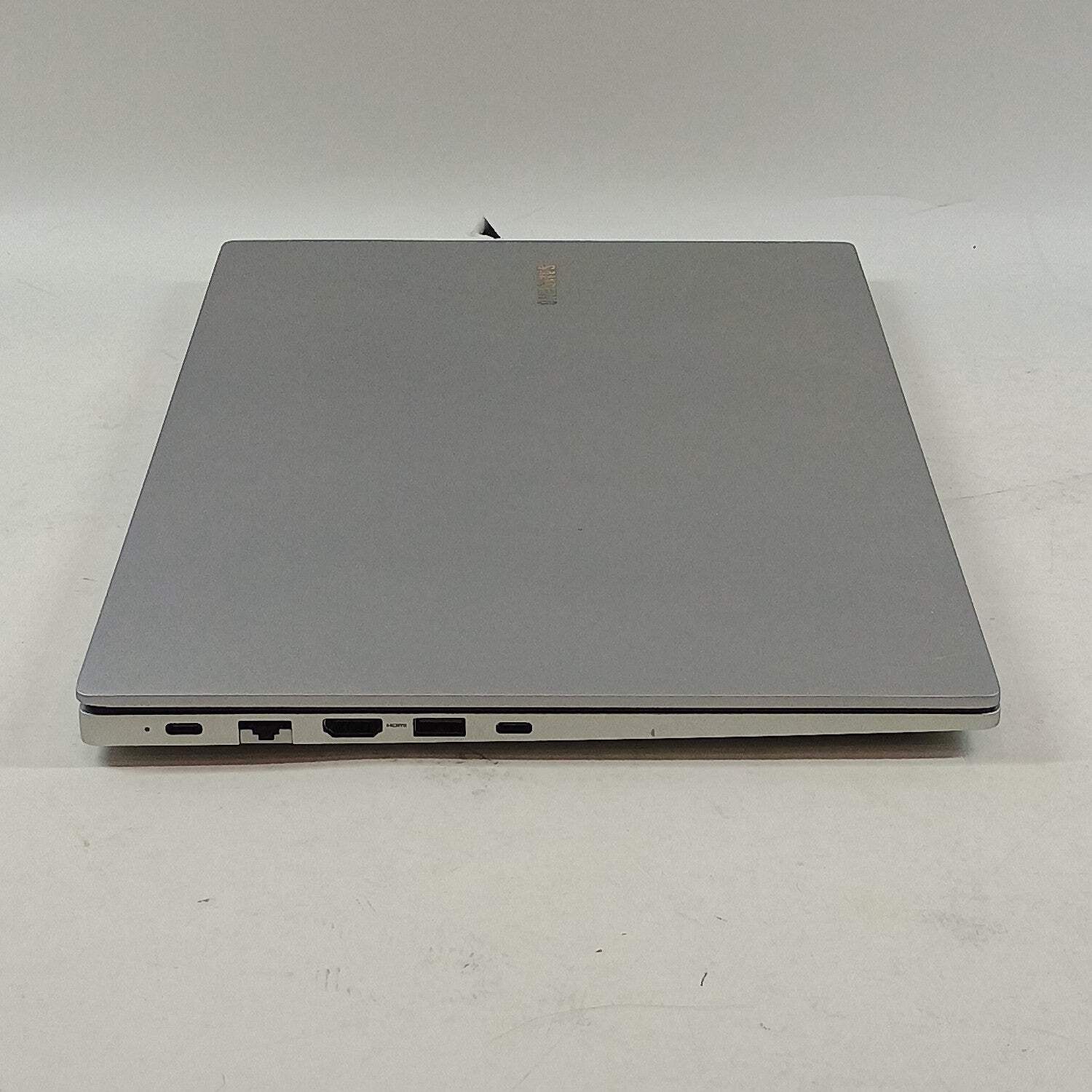 Samsung Galaxy Book4 NP750XGK 15.6″ Core 7 150U 1.8GHz 16GB RAM 1TB SSD