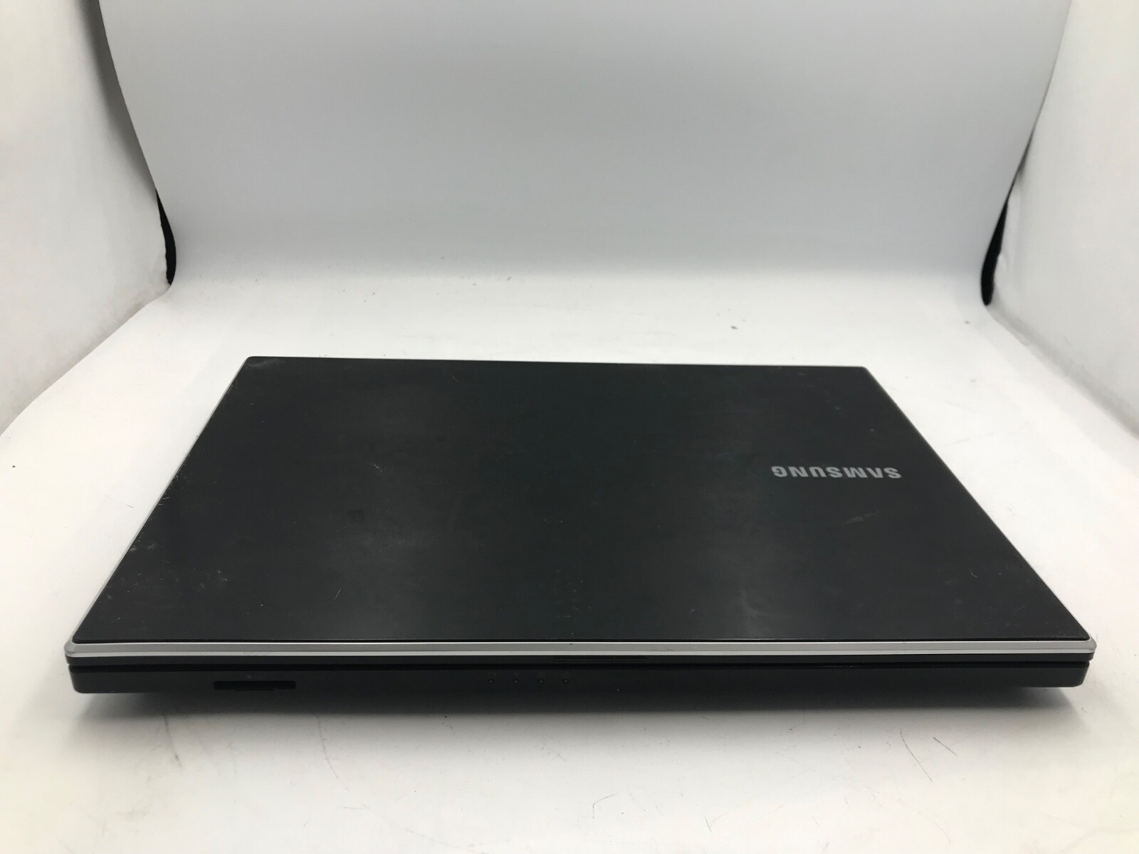 Samsung 300V 13″ Intel Core i5-2410M 2.3GHz 8GB RAM NO HDD -MZ