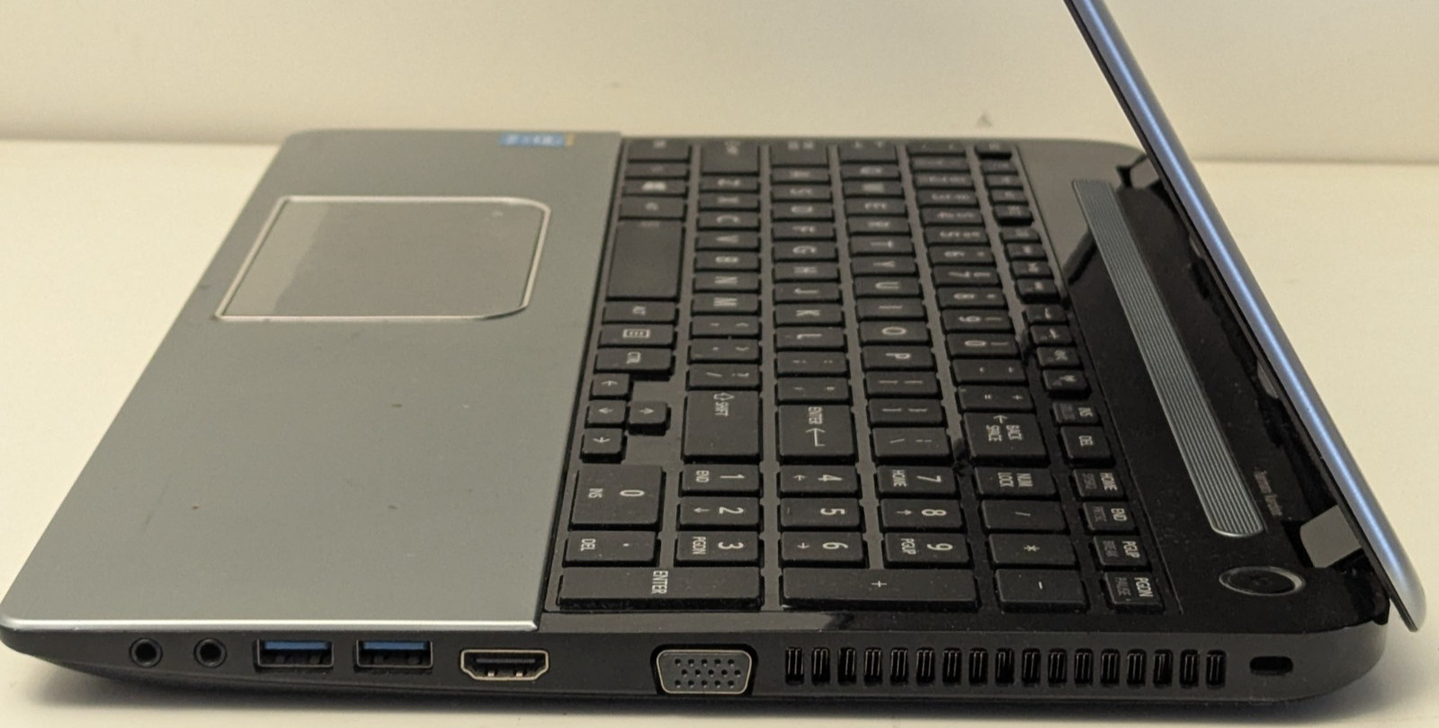 Toshiba Satellite S50-A Laptop i5-4200U, 4GB RAM 120GB SSD NEW BATTERY WiFi-5 BT