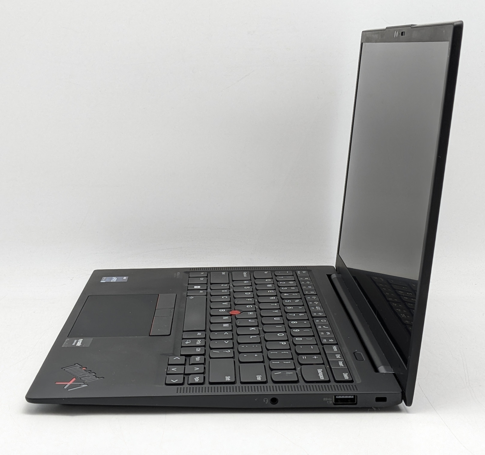 Lenovo ThinkPad X1 Carbon G10 14″ i7-1270P 32GB DDR5 256GB SSD Windows 11 Home
