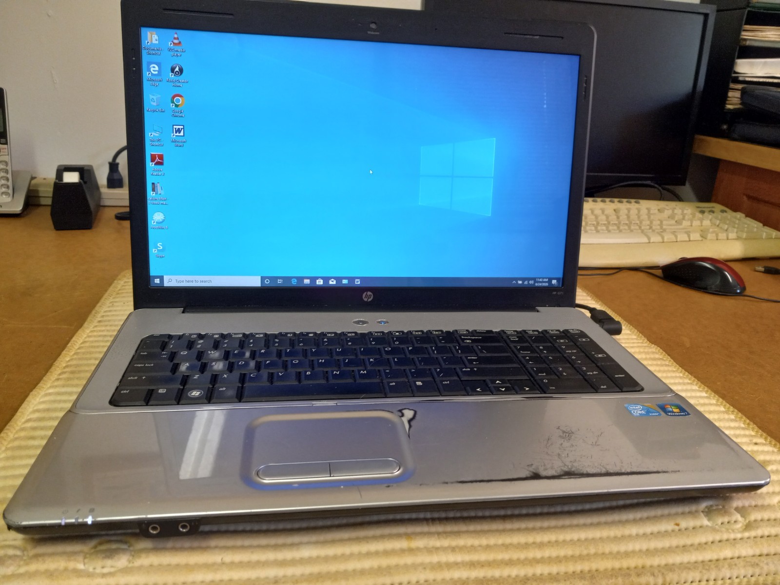 HP G71 Windows 10 pro 500gb 4gb 17.3″ Works perfect
