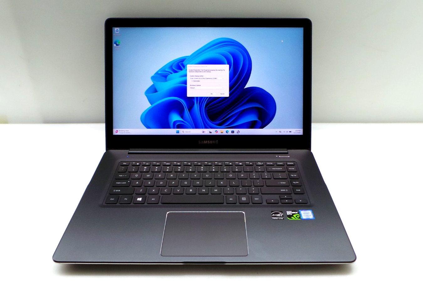 Samsung Notebook NP940Z5L | 15.6″ | i7-6700HQ | 8GB 256GB SSD | Touchscreen