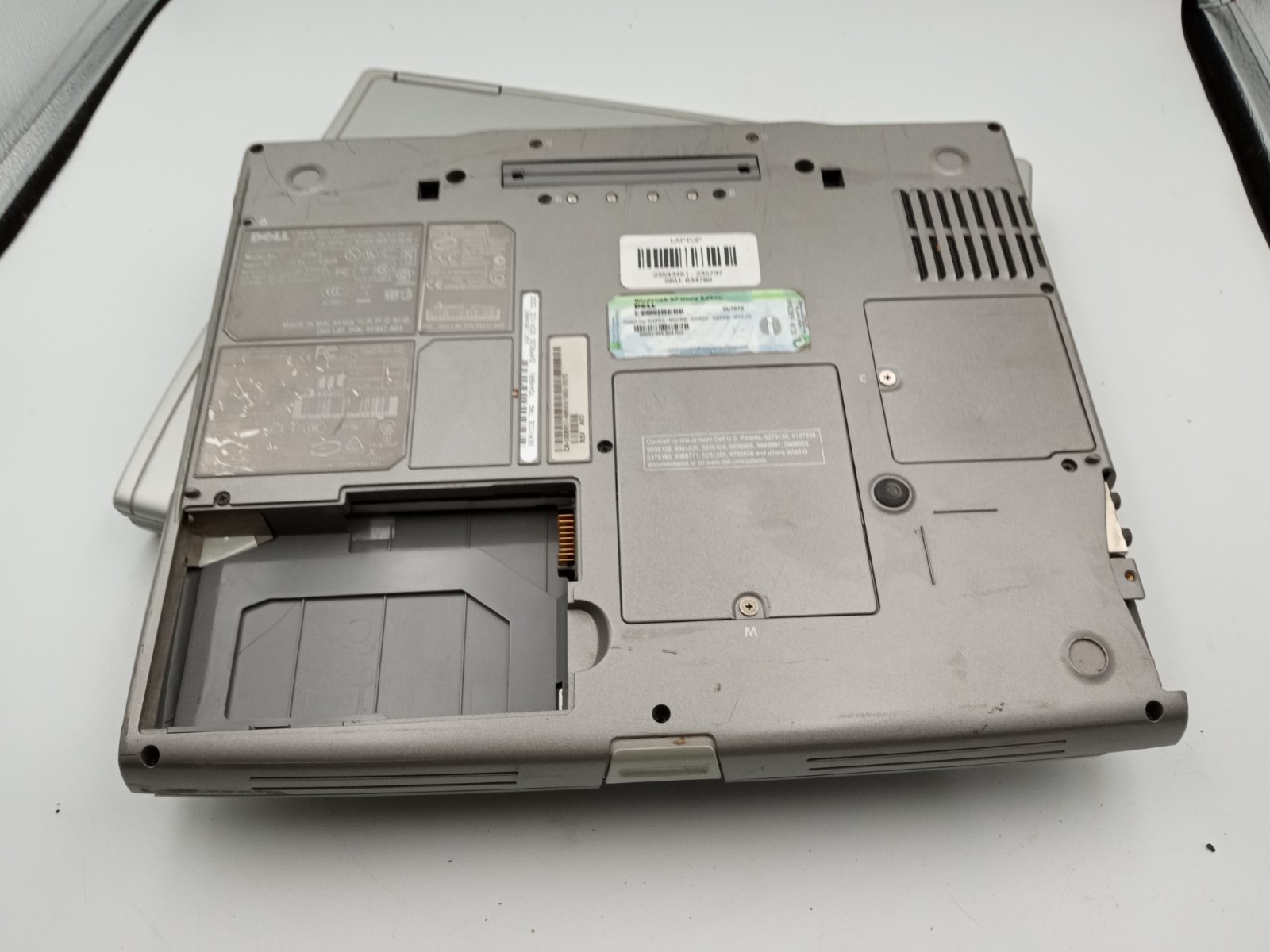 Lot of 6 – Dell D600 / 600m 14″ Laptops Intel Pentium CPU – PARTS / REPAIR -RR