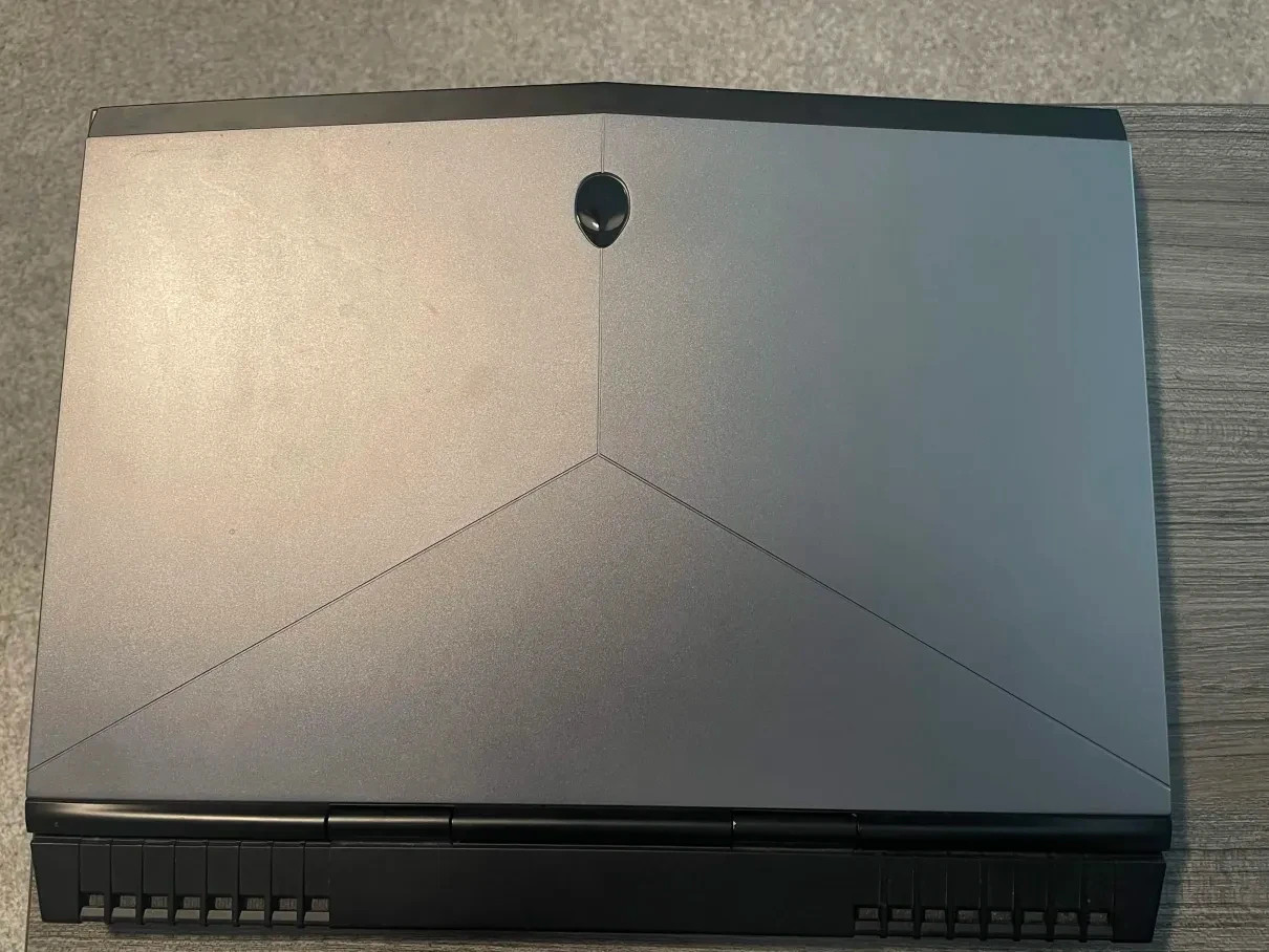 Lot of 3 Alienware 15 R3 Gaming Laptops i7 GTX , Chargers AS-IS, 16/8 GB Memory