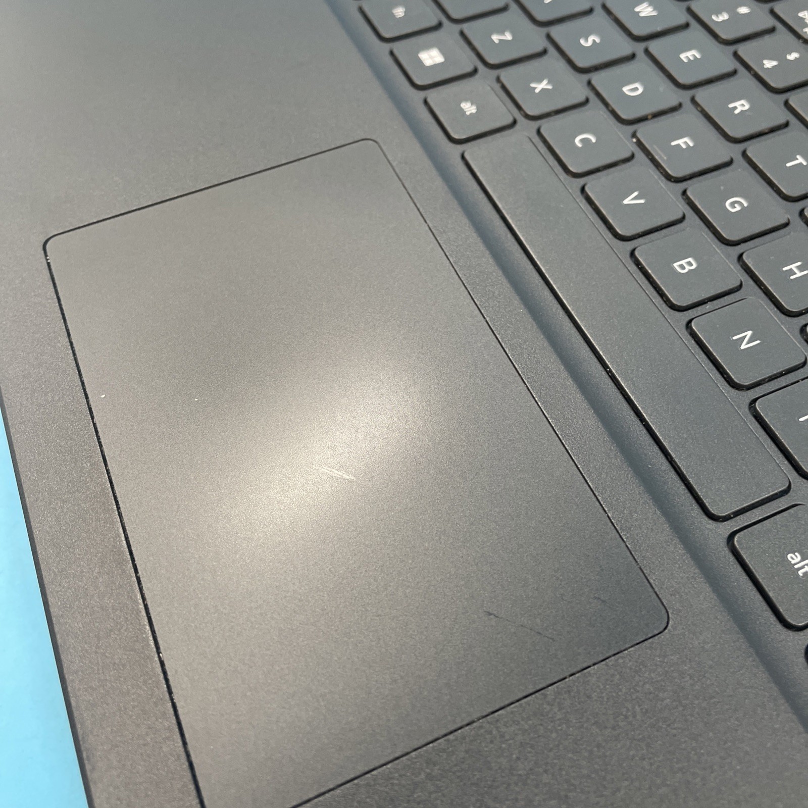 Dell Latitude 3420 | i5-1135G7 | 8GB RAM | 256GB SSD | WIN 11 PRO | 72% BATT