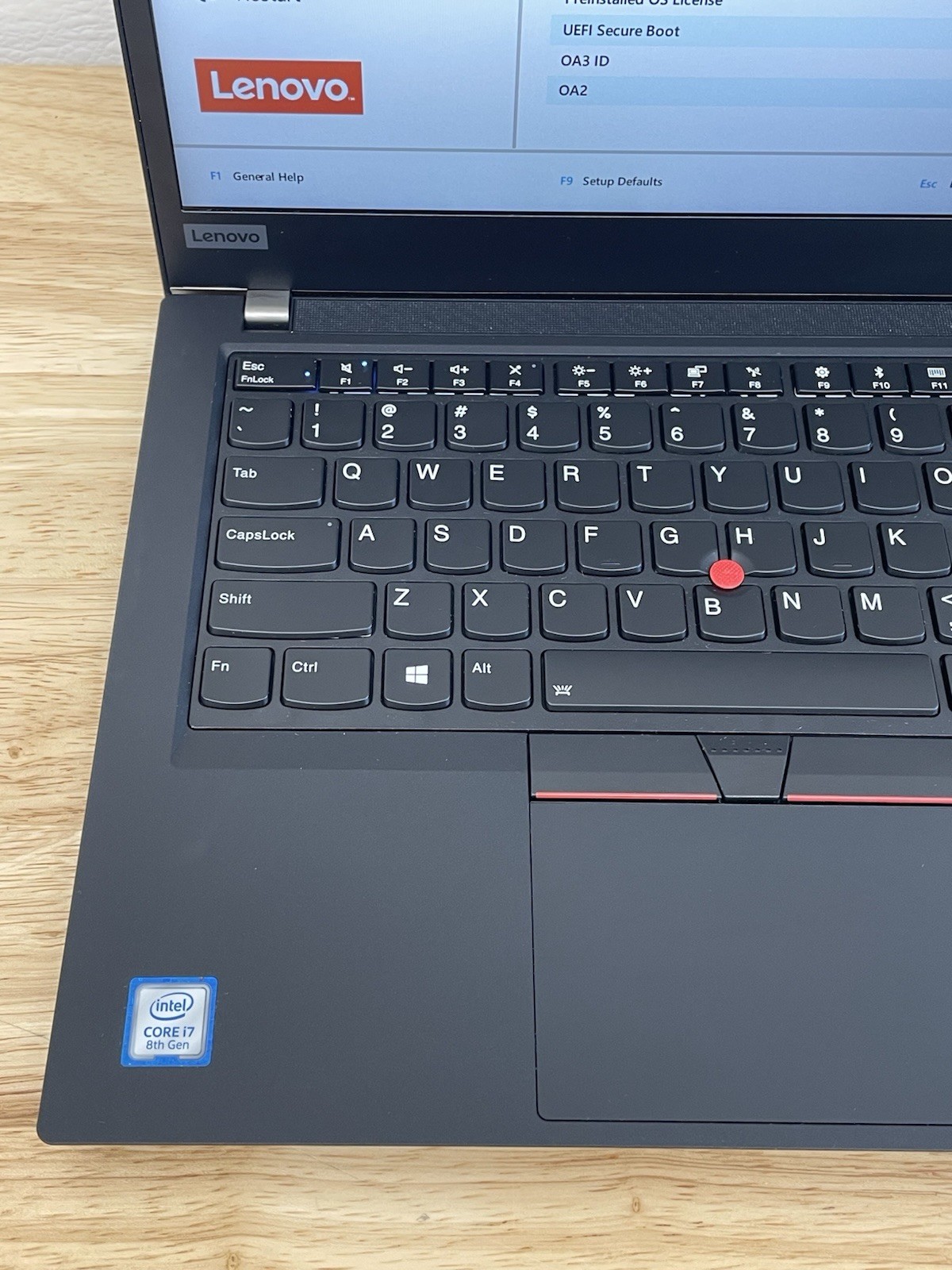 Lenovo ThinkPad T490 Core i7-8565U 1.80GHz – 8GB RAM 256GB SSD Win11