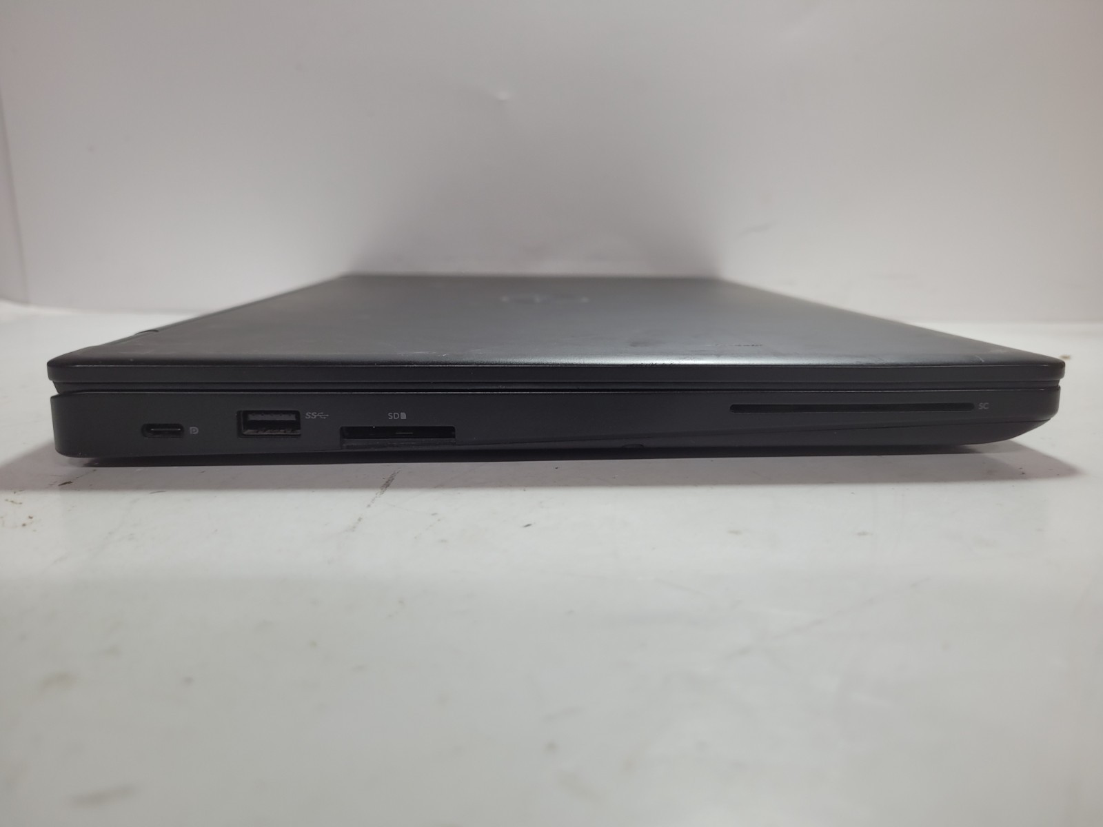 Dell Latitude 5490 w/i5 7th Gen, 14″ Laptop *READ for Parts/Repair #0332