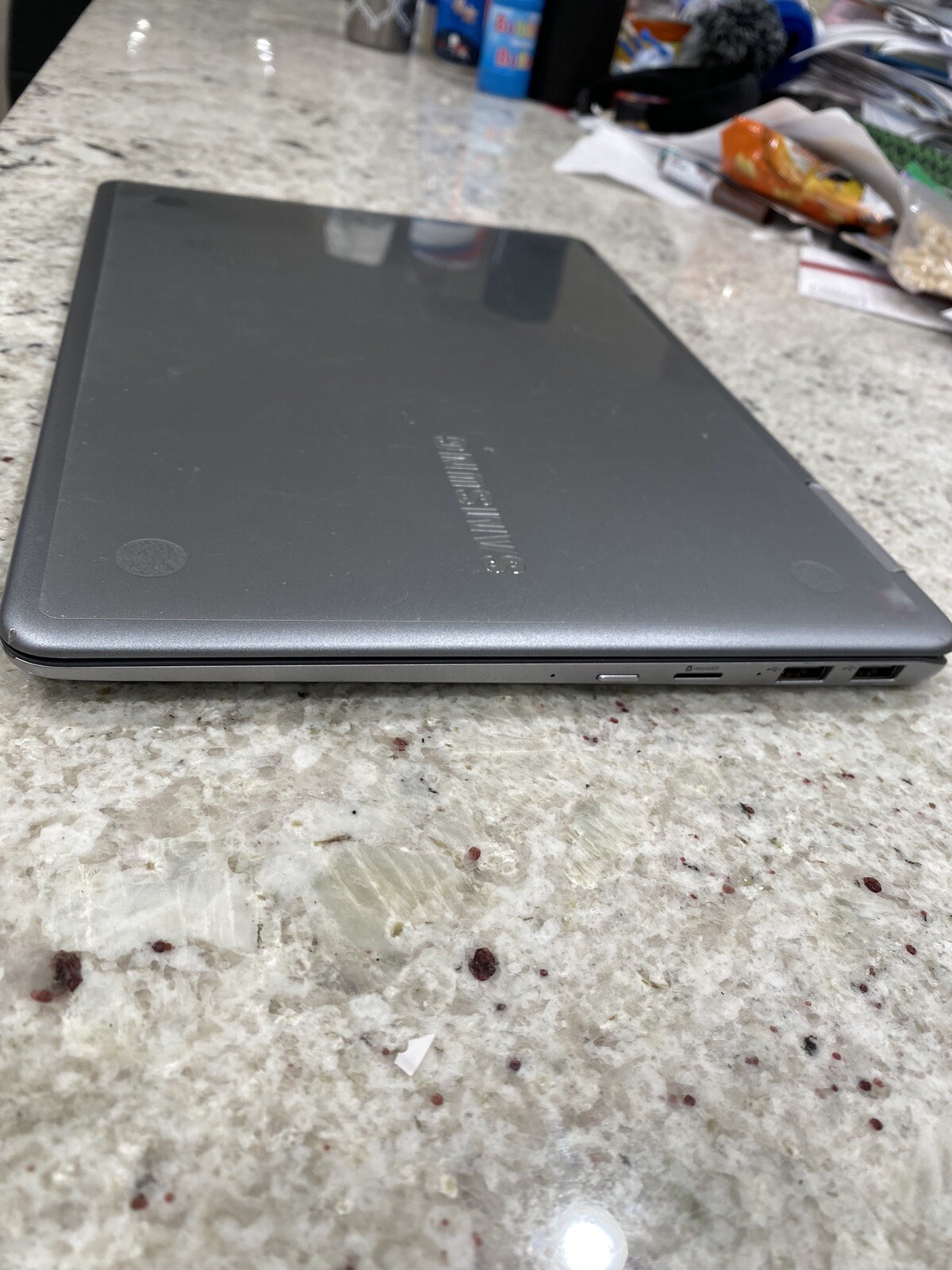 Samsung Notebook 9 Pro 940X3M 13.3″ Convertible Notebook-Core i7- 2.7GHz-8GB Ram
