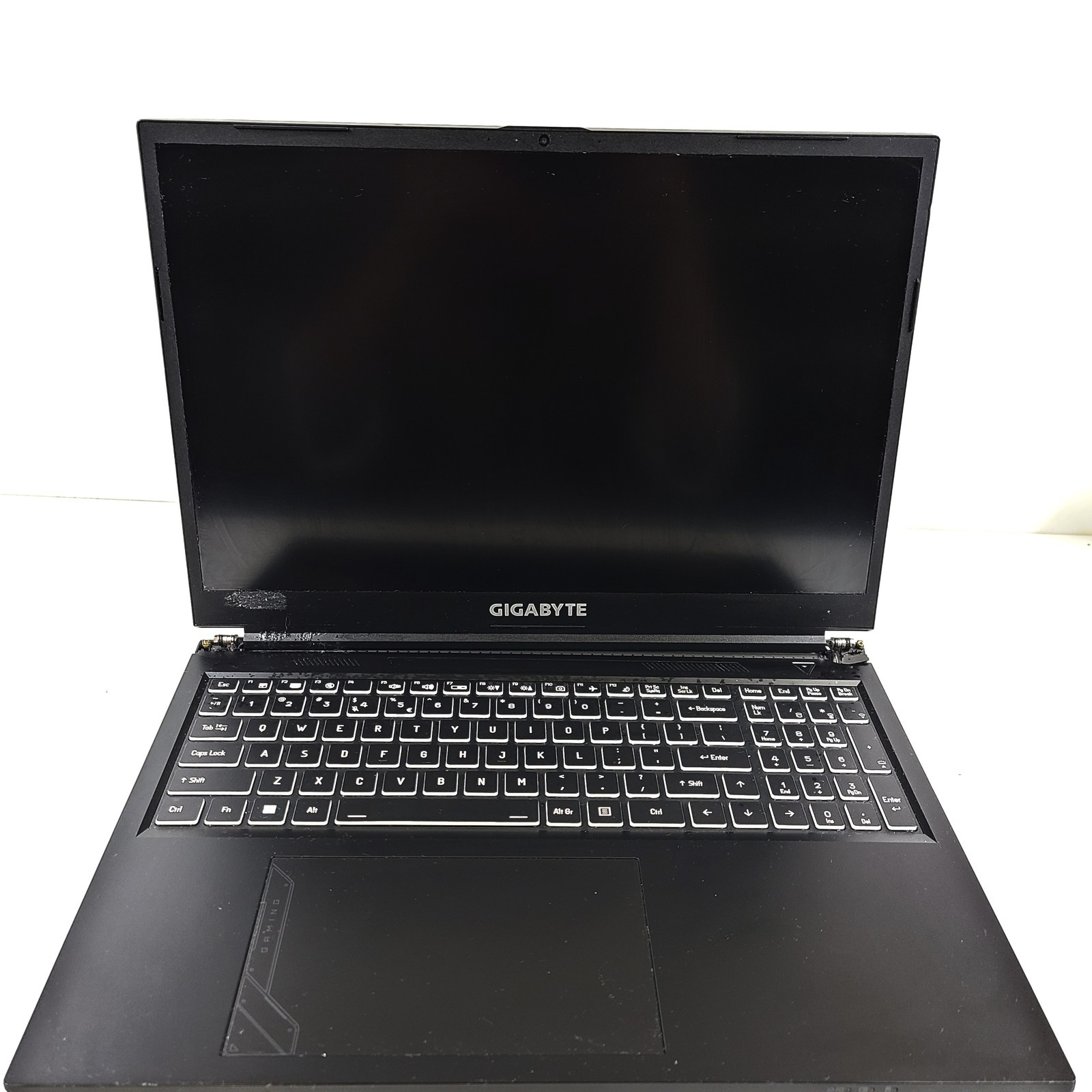 Gigabyte Notebook RC56 16″ Intel i-7 13620H @ 2.40 GHz NO SSD 16GB RAM FOR PARTS
