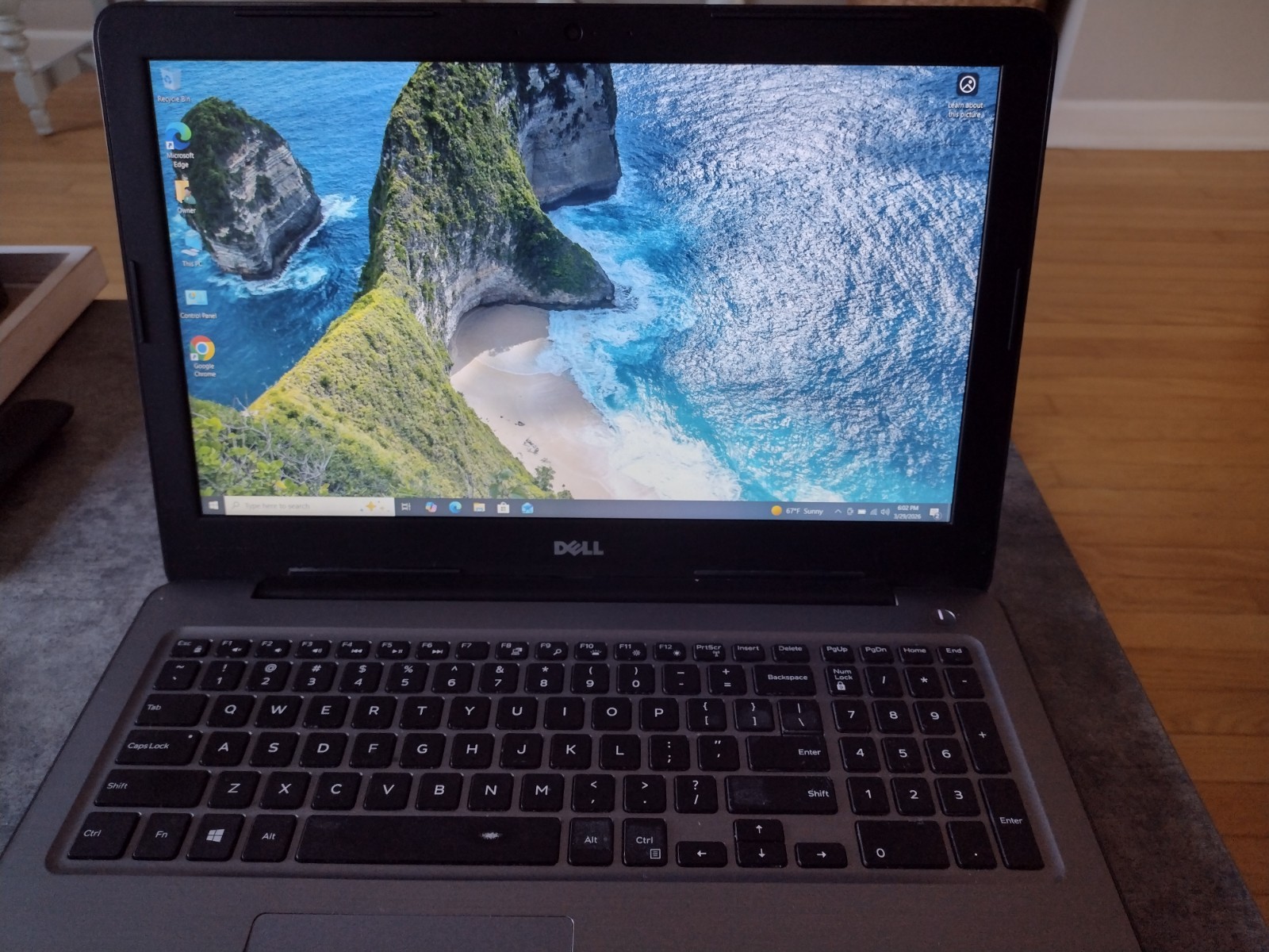 Dell Inspiron 15 5567 16GB RAM 2.70 GHz i7-7500U *No OS* Read
