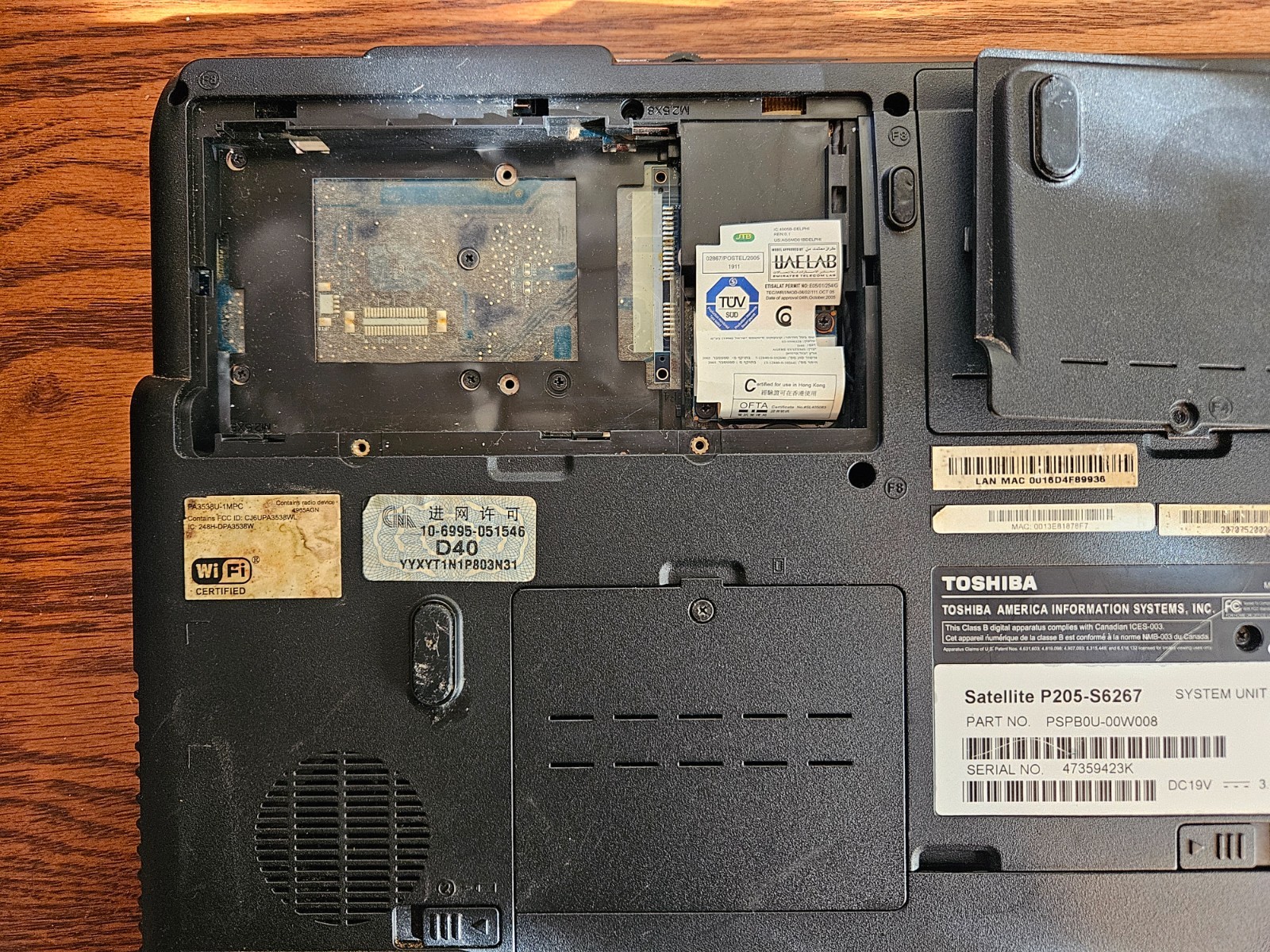 Toshiba Satellite Laptop P205-S6267 w/Power Adapter Working As Is No HDD