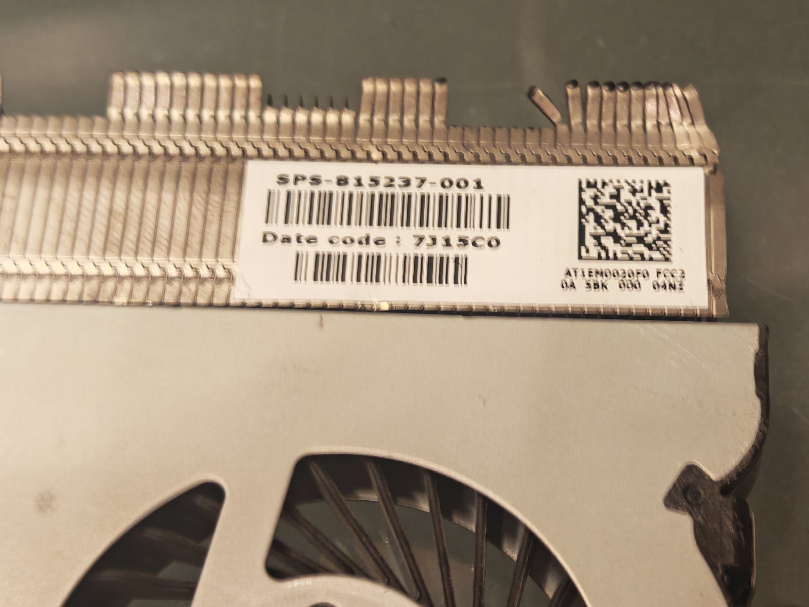 HP 15-AC 250 255 G5 250 G4 15-AY FAN HEATSINK AT1EM0020F0 DC28000GAD0