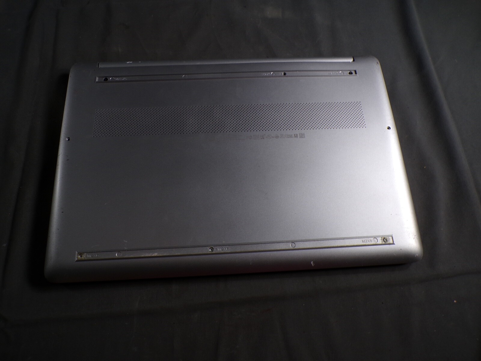 HP LAPTOP i5-1035G1 INTEL CORE i5-1035G1 8GB RAM **NO HD/ NO CADDIE/ NO OS